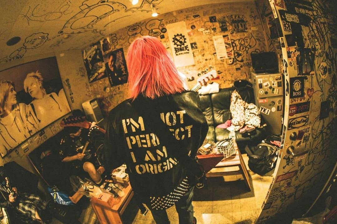 あやぺたさんのインスタグラム写真 - (あやぺたInstagram)「THE INTERRUPTERS JAPAN TOUR 2023 PUNKSPRING EXTRA SHOWS  2023.3.28(TUE)恵比寿LIQUID LOOM  photo by @naoto_iwabuchi_   #theinterrupters  #dizzysunfist」4月14日 12時15分 - ayapettan