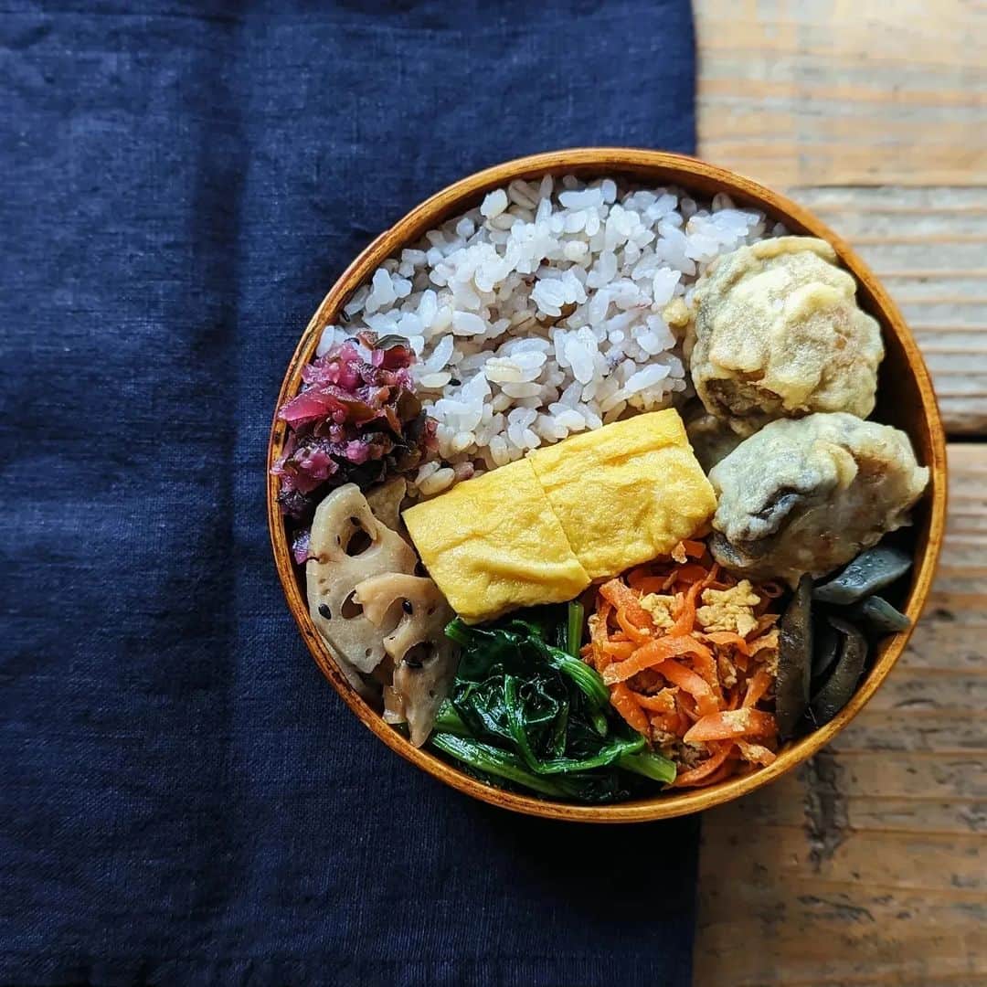 tamiのインスタグラム：「* #お弁当 *  最近のお弁当達 と お昼ごはんプレート  * #tami弁  #弁当#bento#lunchbox #ランチ#昼食#旦那弁当 #ごはん#食事#暮らし#お弁当記録」