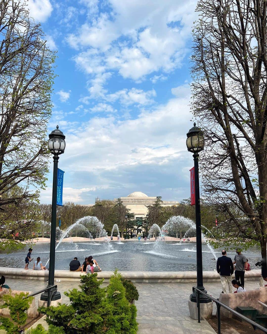 キム・グリームさんのインスタグラム写真 - (キム・グリームInstagram)「봄날의 워싱턴 DC 🏛🌸 최고기온이 28도까지 오르니 여름이라고 봐야하나.」4月14日 13時52分 - greemkim