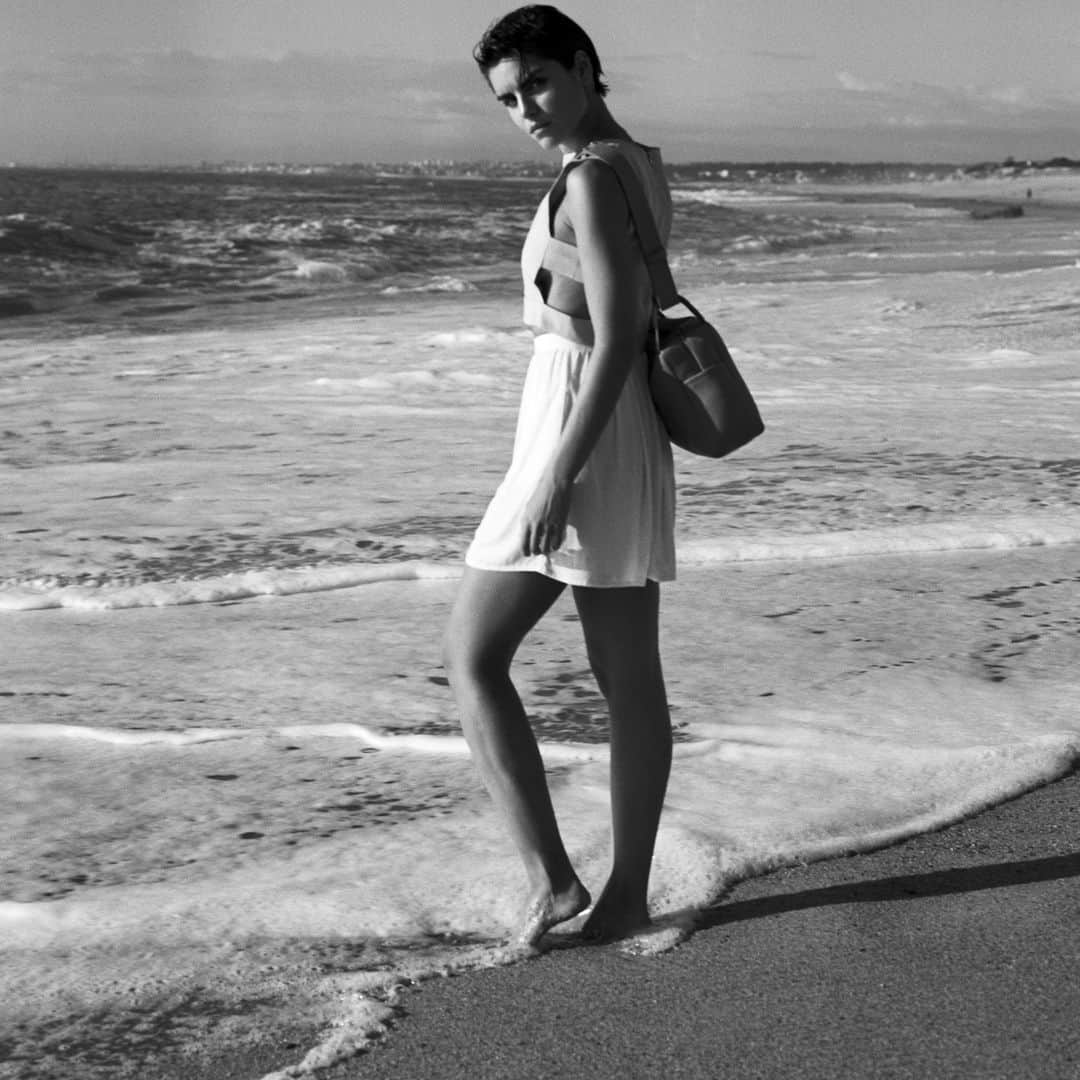 ブリーのインスタグラム：「There's no better feeling than sand between our toes [SS'23].⁠ ⁠ .⁠ .⁠ .⁠ ⁠ #bree #breesince1970 #spring #summer #new #collection #2023 #fashion #photography #portugal ⁠ ⁠ Photo @marvin_kampermann ⁠ Concept @kin_nem⁠ Production @great_by_sandra⁠ Styling @yilmazaktepestyle⁠ Model @mariannebt」