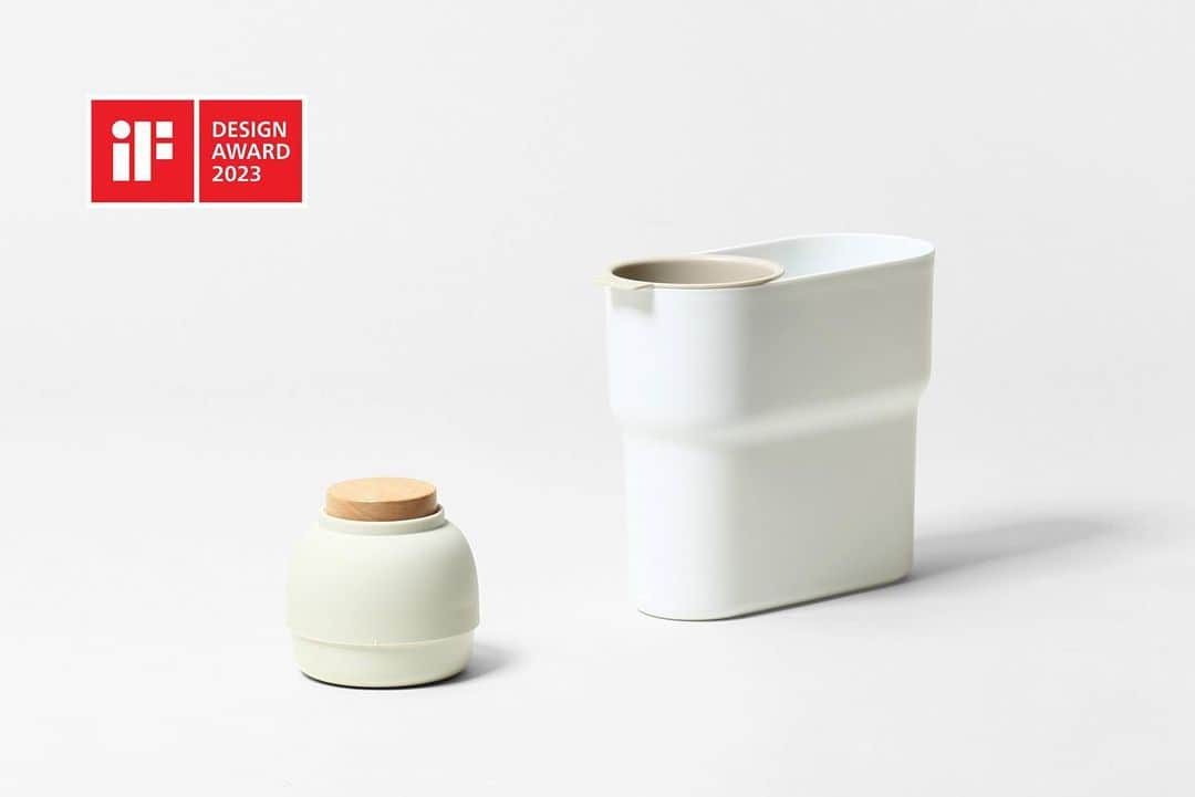 ideaco online storeさんのインスタグラム写真 - (ideaco online storeInstagram)「・ ゴミ箱nikoとウェットティッシュケースMochi Mocoが 「 iF DESIGN AWARD 2023」のProduct部門で ダブル受賞しました☺︎  @ifdesign  iF DESIGN AWARDとは、ドイツ・ハノーバーを拠点とした世界で最も長い歴史と権威を持つデザイン団体 iF International Forum Design が毎年行っている世界3大デザインアワードの1つです。  #ideaco #イデアコ #ifdesignaward2023  #プロダクトデザイン #イデア @ideaco_design  #シンプルインテリア #productdesign #japanesedesign #ifdesignaward #インテリアデザイン #ゴミ箱 #niko #ニコ #ideacomochi #モチモコ #ミニマル」4月14日 14時27分 - ideaco_home