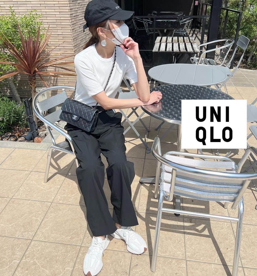 asuka0119のインスタグラム：「いいお天気やから近所のパン屋さんへ🍞  先日、息子が中学入学しました 実は、主人以外小中同じ♡笑 校歌が懐かしかった😁 制服は変わってしまったけど、月日の流れの早さにびっくりしたアラフォーでした😂  Tshirt  pants  #uniqlo  #ユニクロ  #タックワイドパンツ   #リブクルーネックt  size M belt  #gu shoes  #newbalance  cap  #zara  #ユニクロきれいめ部  #ユニジョ #アラフォー #アラフォーコーデ  #プチプラコーデ  #プチプラ高見えコーデ  #ユニクロコーデ #ユニクロ購入品  #高身長コーデ  #高身長女子  #高身長#locari #上下ユニクロ部  #着回しコーデ #uniqloginza2023ss #ユニクロ23春夏何買った  #春コーデ #推しユニクロ2023 #キャップコーデ」