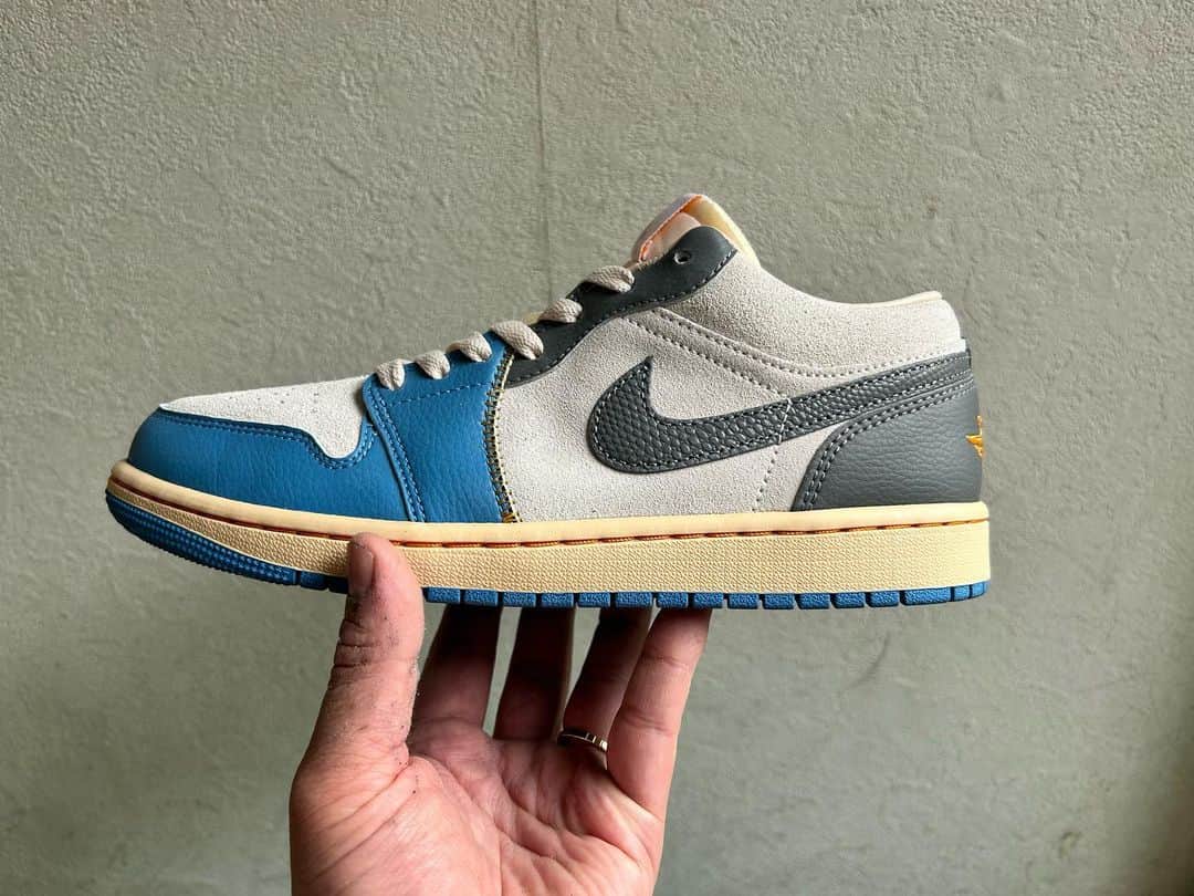 Sneaker At Randomのインスタグラム：「.  Nike Air Jordan 1 Low "Tokyo 96" unionステッチ  さりげないカスタム！  sneakeratrandom#スニーカーアトランダム#junkyard#ジャンクヤード#sneaker#スニーカー#スニーカー修理#スニーカーカスタム#市川#本八幡#梅田#阪神梅田本店#心斎橋#高円寺#angeluspaint#アンジェラスペイント#arata#アラタ#insoles#インソール#中敷き#shoeguard#シューガード」