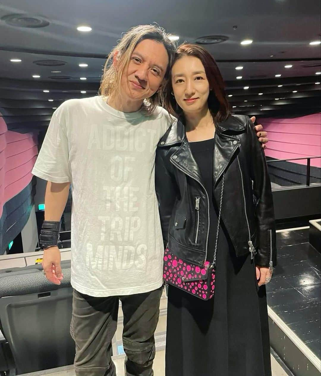 牧山純子のインスタグラム：「昨夜はADDICT OF THE TRIP MINDSのライブに行って来ました。4人が創る音世界、かっこよかった！細胞が元気になりました！！  4月22,29日とまた私のラジオ『牧山純子サウンドマリーナ』に岡本健一さんがゲスト出演くださいます。事前収録で既に録音済み。何を話していただいたかな？😆お楽しみに！！  #addictofthetripminds #live」