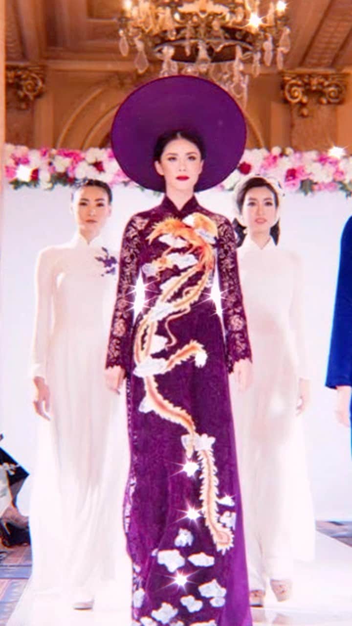 森理世のインスタグラム：「🌟 Runway 🌟」