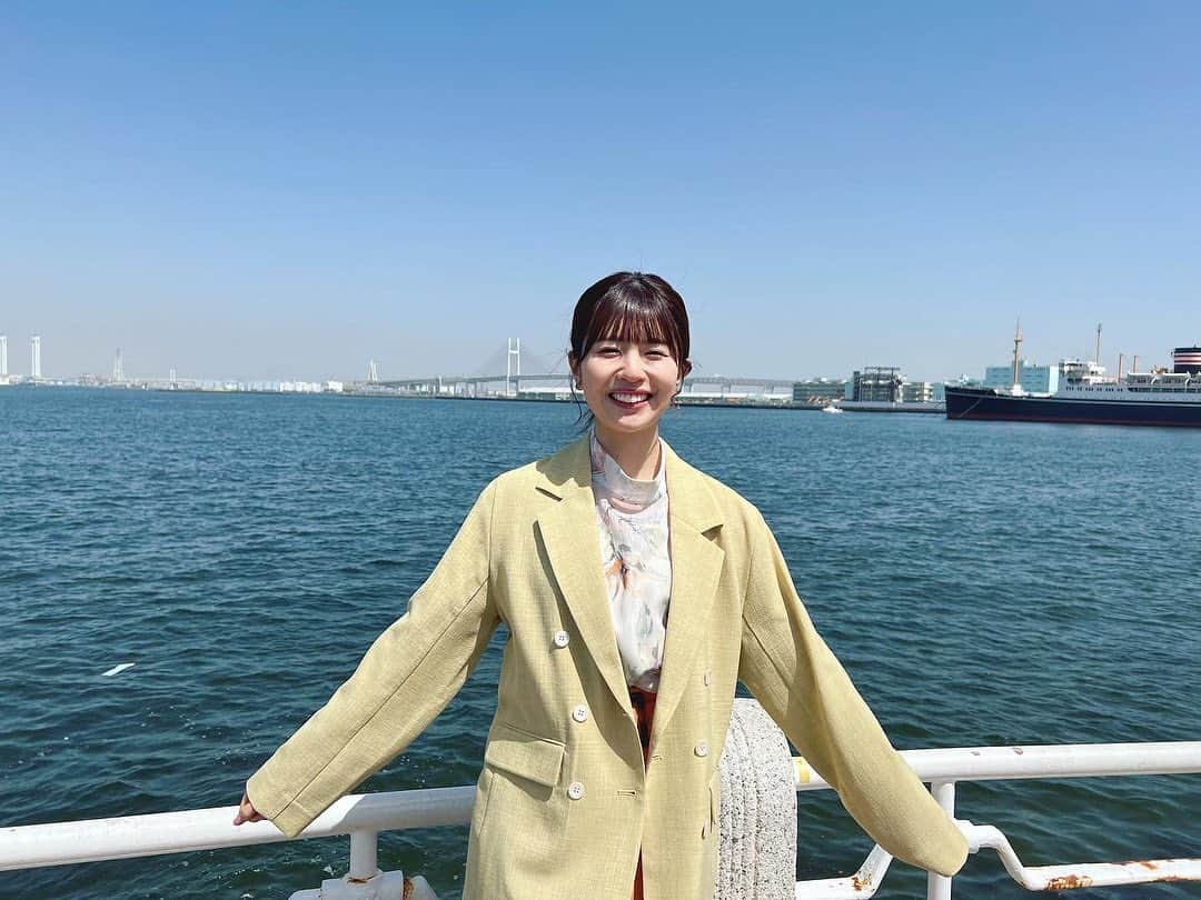 松田好花さんのインスタグラム写真 - (松田好花Instagram)「ㅤ  THE TIME,のロケで横浜の山下公園に🌼 お花も海もカレーもBBQも足湯も満喫できて幸せでした！  #yahostagram   #日向坂46 #松田好花  #山下公園 #thewharfhouse #本日オープン  #食リポで出していただいた #あいがけカレー #お持ち帰りをお願いしたら #素敵に詰めて下さいました #美味しかったです」4月14日 17時11分 - matsudakonoka.yahos