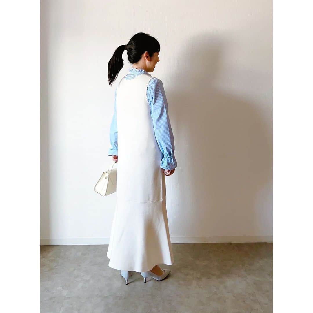 徳山沙季さんのインスタグラム写真 - (徳山沙季Instagram)「. 海外に住んでいる友人が日本に遊びにきてくれて久々の再会が ホテルディナーということでホワイトのニットワンピースを着用𓍯 フィット感のあるニットワンピースを着る時に悩みだったのが腰や骨盤周りでしたꐕ そこで、 @mediaid_sigmax の骨盤ベルトを着用してみました！ 医療機関家にサポーターなどを出荷しているメーカー「日本シグマックス」の ブランドで骨盤ベルトでありながら姿勢ケアも同時にできるそうです५ . フィット感のあるコーデのお腹周りをきれいに見せてくれて、かつ装着も簡単で つけていても快適に過ごすことができます✎𓈒𓂂𓏸 今後骨盤ベルトの装着を習慣化していきたいと思います♩ . . @trill  @mediaid_sigmax  #骨盤ベルト #TRILLmate提供_メディエイド　#ママコーデ #ニットワンピース　#姿勢ケア　#二児ママ　#ootd #子育て　#ワーママ　#仕事復帰　#ママライフ」4月14日 17時17分 - saki.whitesnow
