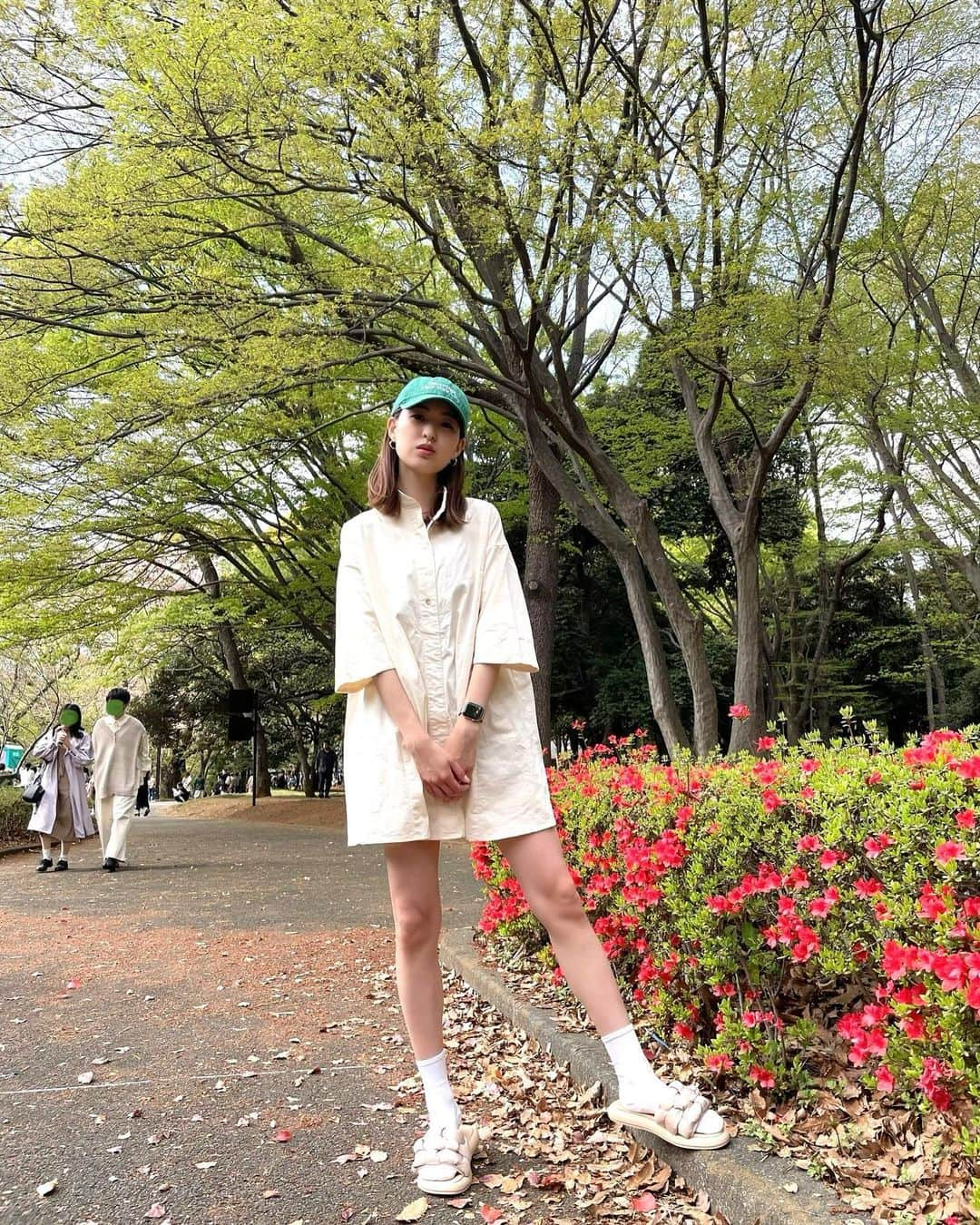 fumi_nakajimaのインスタグラム：「ㅤㅤㅤ 先日のお花見style🫶🏻🌸 ㅤㅤㅤ あったかかったので サンダルデビューしました☀️ ㅤㅤㅤ #evol#パデッドサンダル」