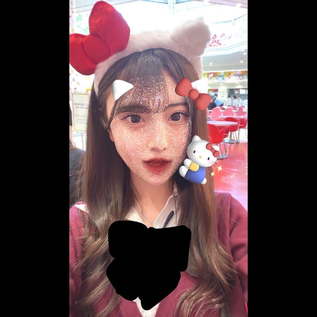 近藤藍月のインスタグラム：「︎ ︎︎︎︎︎ 先日、高校に入学しました💘 まだ入学して数日なのにめちゃくちゃ楽しいです🥲💞 JKたのしみまーす👍🏻☆彡 ︎ ︎︎︎︎︎ #nicola#ニコモ#近藤藍月」
