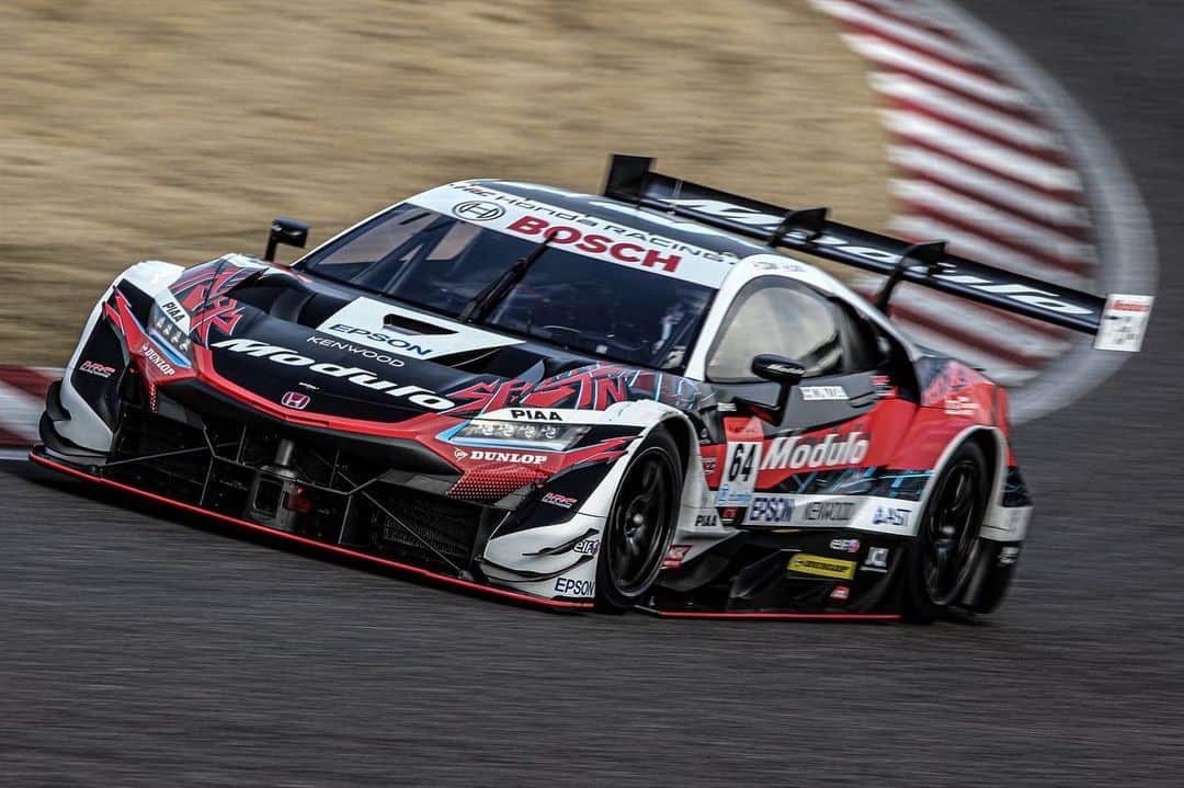 池永百合さんのインスタグラム写真 - (池永百合Instagram)「いよいよ明日から、 SUPERGT  Rd.1 開幕です‼️  【4/15(土)SUPERGT 開幕戦@岡山🍑予選日】 🏎PIT ▶︎No.11 C  🤍9:10-10:55 公式練習 🖤10:40-10:50 スポンサーステージ 🤍11:05-11:15 FCYテスト 🖤12:30-13:30 ピットウォーク 🤍14:00-14:10 ノックアウト予選Q1 300A 🤍14:18-14:28 ノックアウト予選Q1 300B 🤍14:33-14:43 ノックアウト予選Q1 500 🤍14:53-15:03 ノックアウト予選Q2 300 🤍15:11-15:21 ノックアウト予選 Q2 500 🖤15:50-16:00 SQUARETIME RQステージ 🖤17:00-17:50 キッズウォーク  【4/16(日)SUPERGT 開幕戦@岡山🍑決勝日】 🏎PIT▶︎ No.11 C  🖤8:50-9:00 スポンサーステージ 🖤9:50-10:50 ピットウォーク 🖤10:50-11:15 ドライバーアピアランス 🤍11:15-11:30 航空自衛隊デモフライト✈️ 🤍11:30-11:45 オープニングセレモニー 🤍12:00-12:20 ウォームアップ走行 🖤12:20-13:30 スタート進行 ※池永がグリッド担当です🏁💕 🤍13:30-決勝レース 300km（82Laps） 🤍表彰式  64号車　ModuloNakajimaRacingの応援宜しくお願いします🏁✨✨  2023 Moduloスマイル　池永百合  #supergt #sgt #SUPERGT2023 #supergt開幕戦 #岡山国際サーキット #レースクイーン #rq #modulo #Modulo64 #modulonakajimaracing #moduloスマイル #池永百合」4月14日 17時29分 - ikenaga_yuri