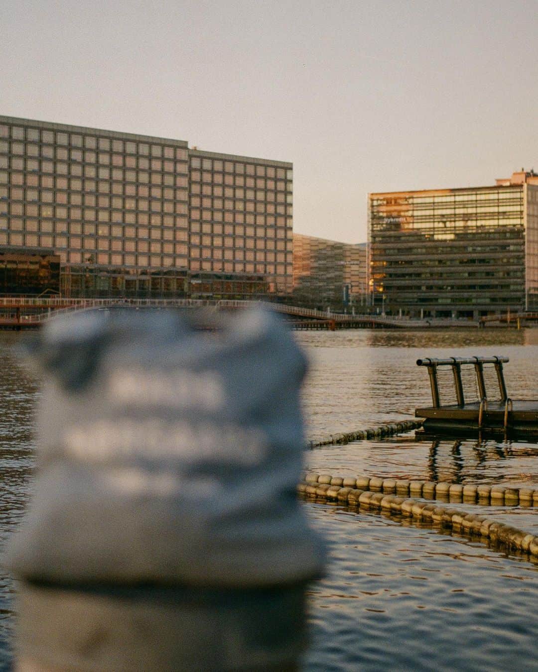 マッツノーガードのインスタグラム：「Copenhagen harbour with a touch of stripes 🤍   Our new essential Summer accessories has just landed online and in-store!」