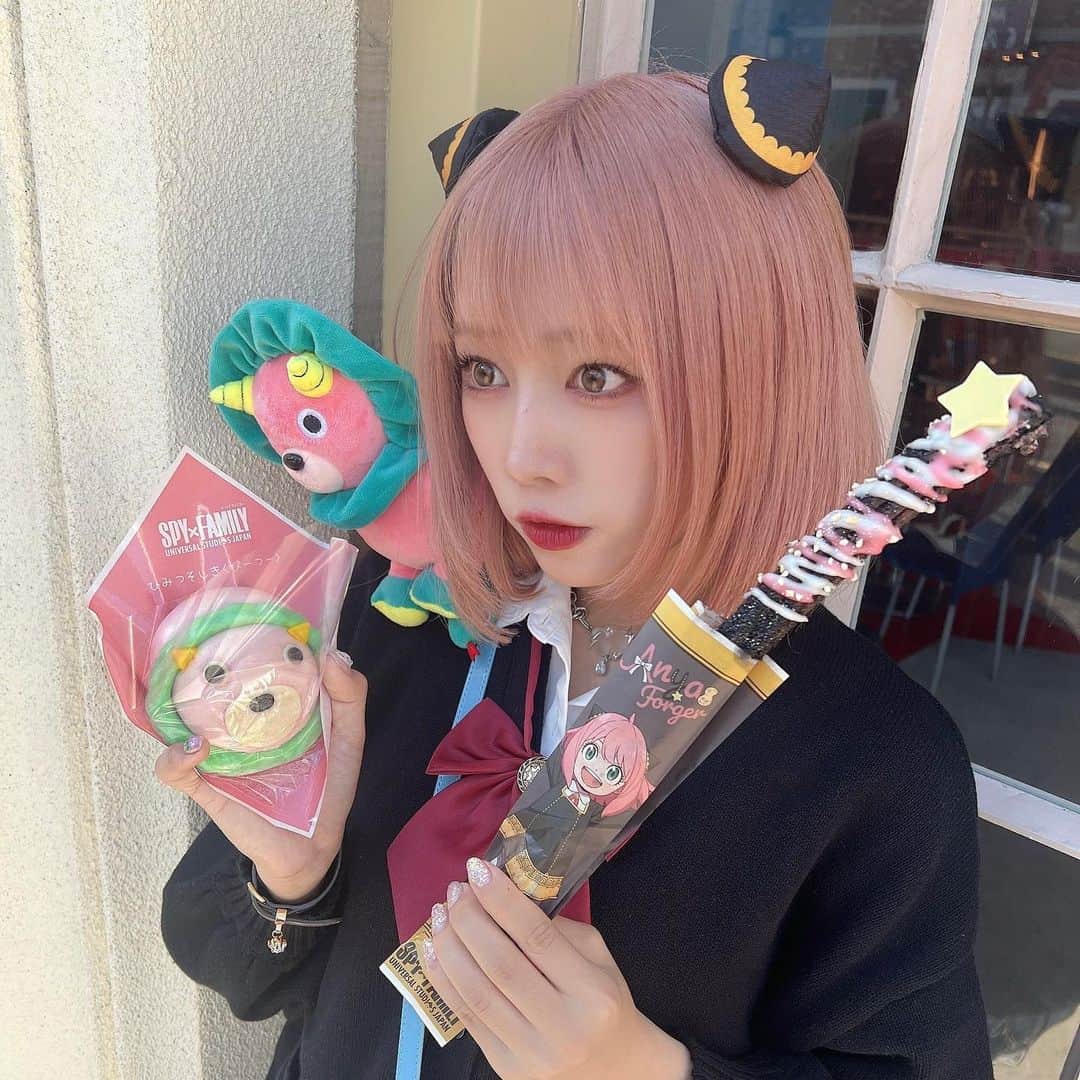 のインスタグラム：「ㅤㅤㅤㅤㅤㅤㅤㅤㅤㅤㅤㅤㅤㅤㅤㅤㅤㅤㅤㅤㅤㅤㅤㅤㅤㅤㅤㅤㅤㅤㅤㅤㅤㅤㅤㅤㅤㅤㅤ  はんぶんこするか？⸝⸝ʚ̴̶̷̆ ̯ʚ̴̶̷̆⸝⸝ ㅤㅤㅤㅤㅤㅤㅤㅤㅤㅤㅤㅤㅤ  ㅤㅤㅤㅤㅤㅤㅤㅤㅤㅤㅤㅤㅤ #usj #ユニバ #ユニバフード #ユニバーサルスタジオジャパン #universalstudiosjapan #spyfamily #spyxfamily #anya #anyaforger #ユニバコーデ #アーニャ #大阪観光」