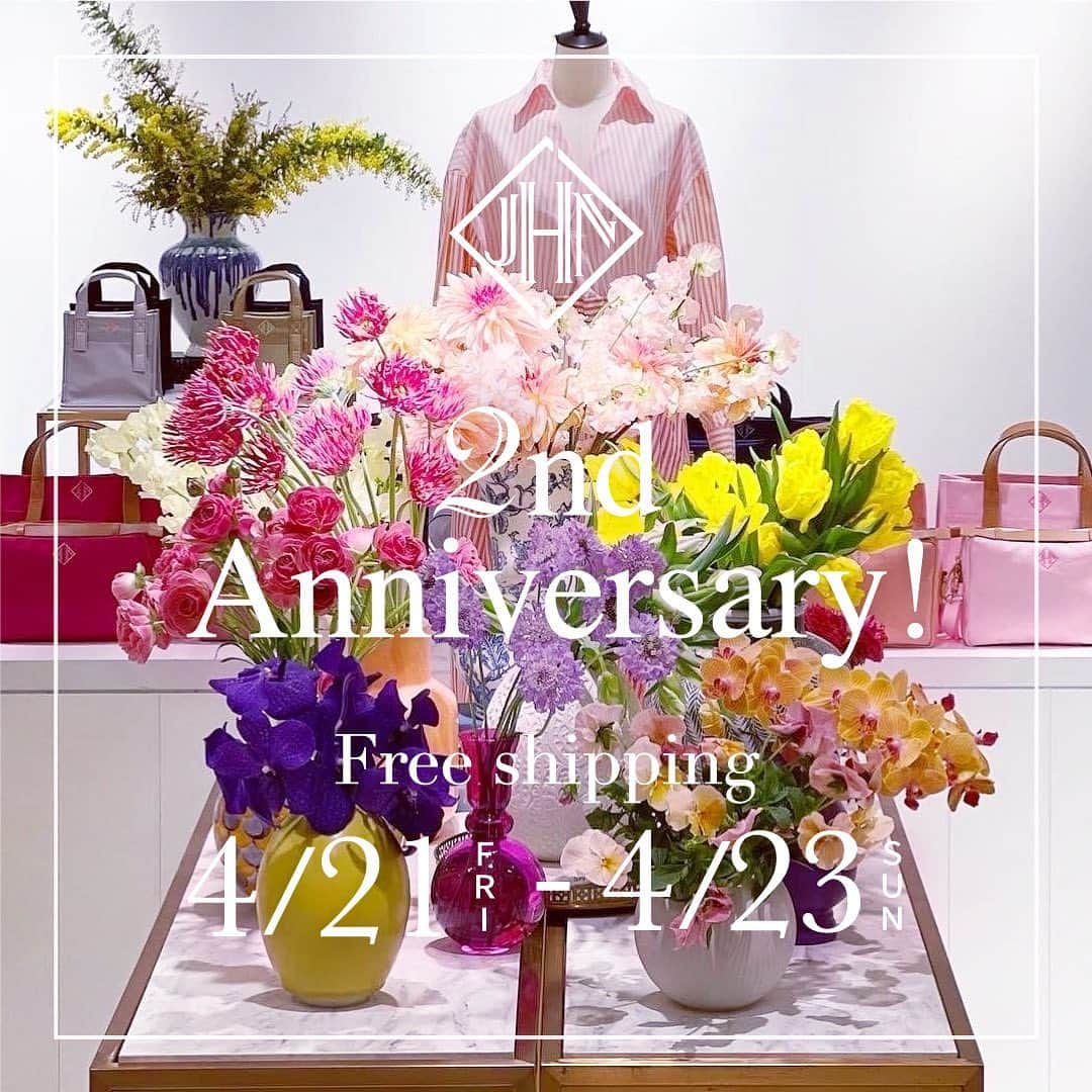 小川ひとみさんのインスタグラム写真 - (小川ひとみInstagram)「4月22日でJNHeartsは ２周年を迎えます🥰🎉✨ 記念して4/21(金)〜4/23(日)に Free Shipping campaignを行います🚚 新作の発売はもちろん 完売Itemの再販もありますので 楽しみにしていてくださいね❤️ この2年間で本当に沢山のお客様に 御愛用頂き心から感謝しております😌 まだまだ至らない点もありますが 物作りの楽しさ、お客様に愛用して頂ける喜びを これからも目一杯感じていきたいと思います✨  4月21日(金)20:00〜 発売予定の商品ラインナップになります ＜Clothes＞ 〇Shoulder Ribbon Dress 　White、Black、Blue ＜Bag＞ 〇Noble Library 　Pink、Saxe blue、Brown 〇Noble Garden 　Pink、Saxe blue、Brown 〇Garden 　Sweetpea、Smokypink、Camellia 〇Garden Middle 　Sweetpea、Smokypink、Camellia、Passion ＜Acc＞ 〇Shoulder Belt 　Pink、Gold、Silver、Brown #JNHearts #2ndAnniversary」4月14日 18時45分 - hitomy220