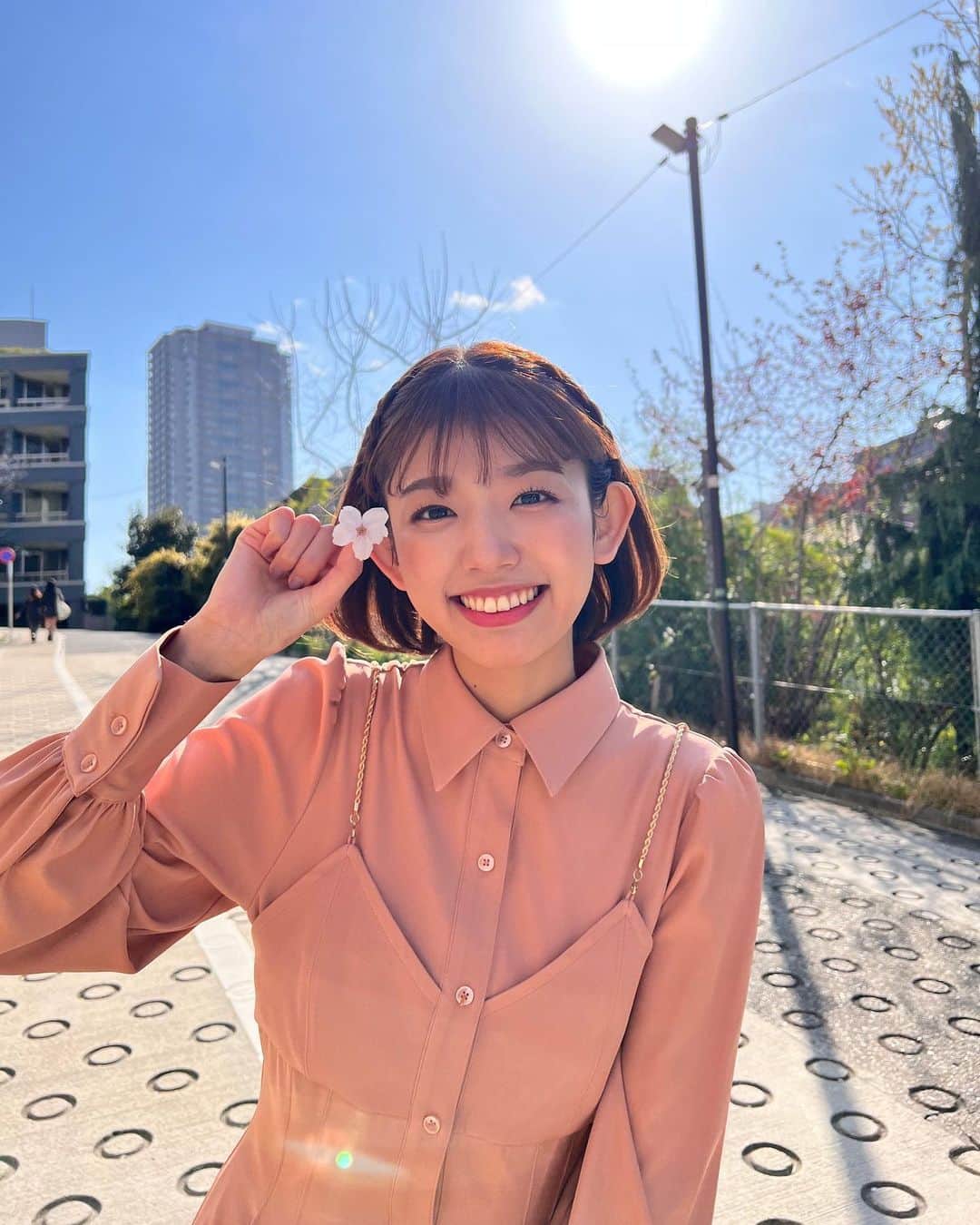 里菜さんのインスタグラム写真 - (里菜Instagram)「さくらみーっけ👀」4月14日 18時46分 - rina_crownpop