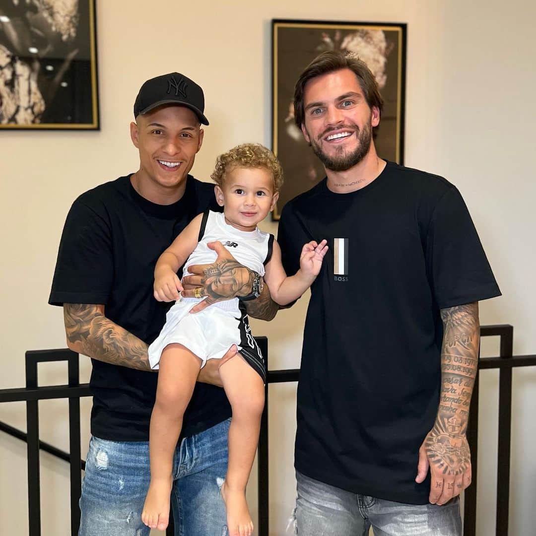 のインスタグラム：「Parabéns pivete meu irmão 🫶🏻 Que Deus abençoe e seja muito feliz , Tmj Xãmá 🎣👊🏻」