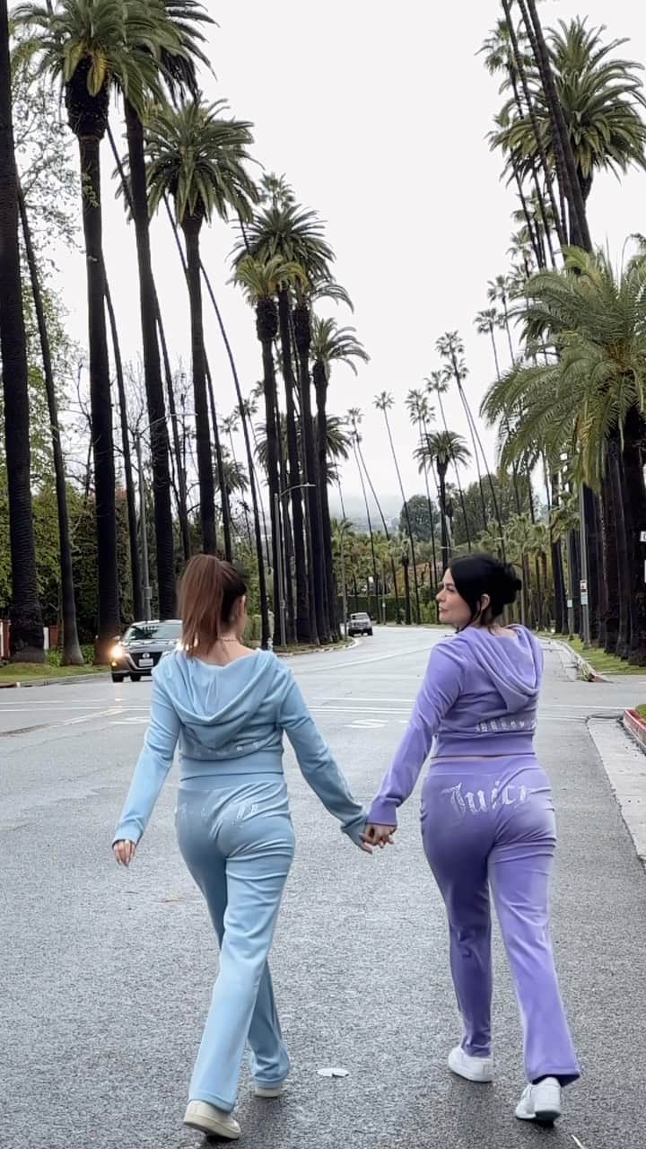 ジューシークチュールのインスタグラム：「BFF goals. #JuicyCouture」