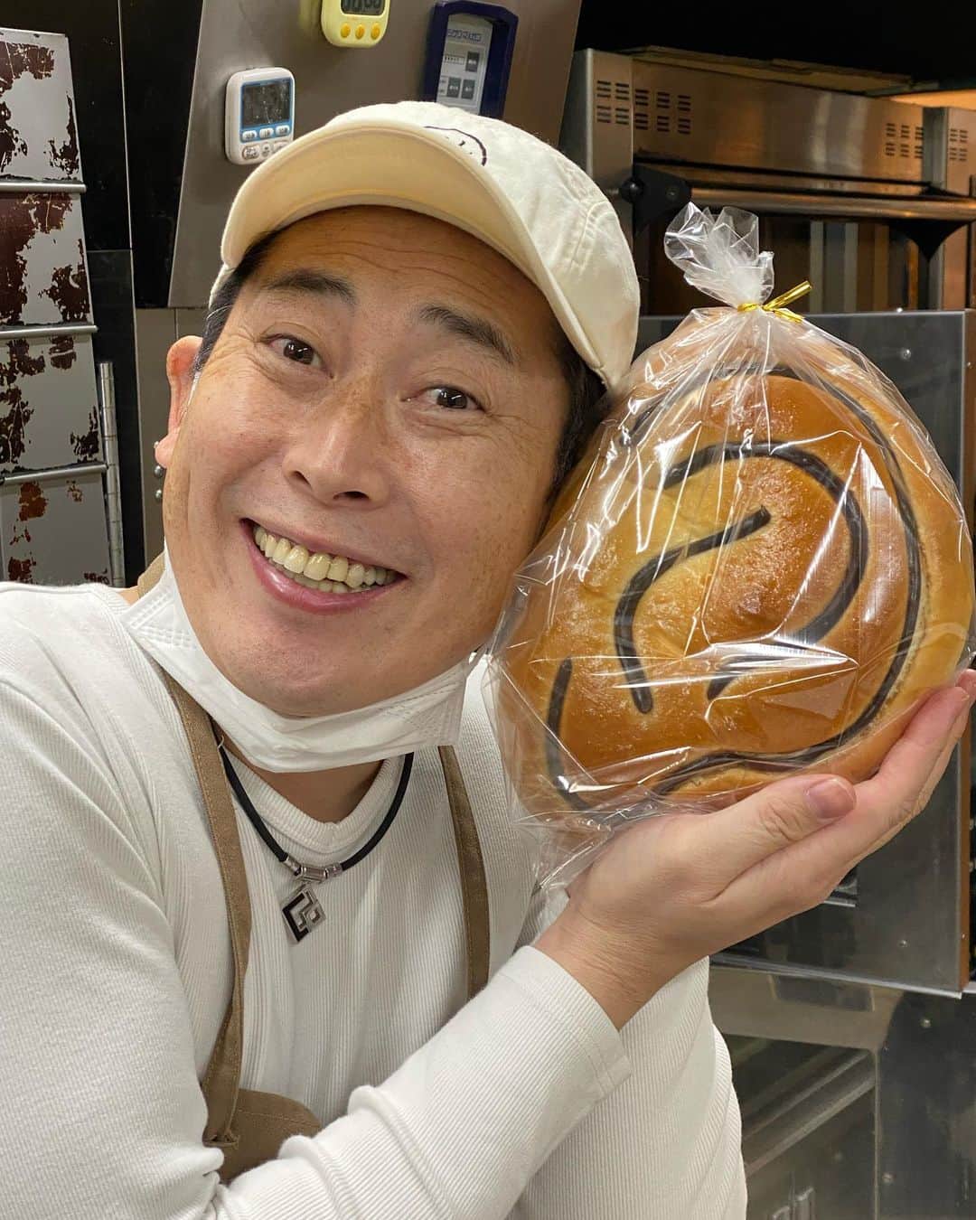 マギー審司さんのインスタグラム写真 - (マギー審司Instagram)「明日は名古屋の『ぱんみみ』さんにオープンから夕方までいる予定です♪ ...