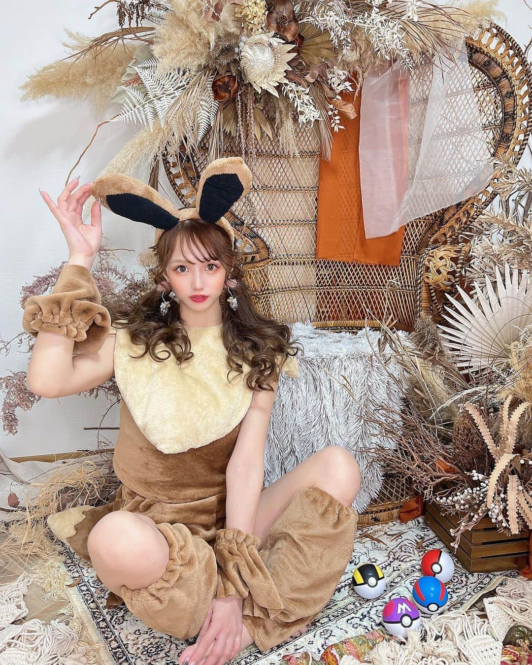 堀井大輔のインスタグラム：「・ ・ get( *˙ω˙*)و ｸﾞｯ! ・ 衣装 @akigoleno に作ってもらった🧡 ・ model @takarapime  ・ こちらの衣装は、ホリージョ撮影してません🙇‍♂️ ・ #ホリージョ #ホリージョ撮影 #ツインテール #コスプレ #作品撮り」
