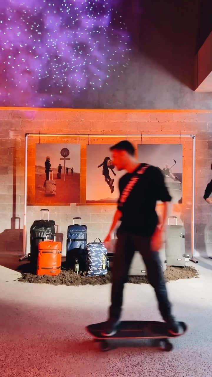 イーストパックのインスタグラム：「Eastpak is taking over the streets of Milan with @_snowave_ during our Built to Resist campaign launch event   April 13th, 2023   #builttoresist」