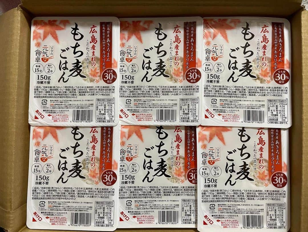 高木勇人さんのインスタグラム写真 - (高木勇人Instagram)「いつも美味しいご飯ありがとうございます😊  いっぱい食べて今シーズンも頑張ります🍚  #高木勇人 #濱田精麦 #ハマダの元気な食卓 #bcリーグ #パックご飯」4月14日 21時30分 - hayatotakagi4749