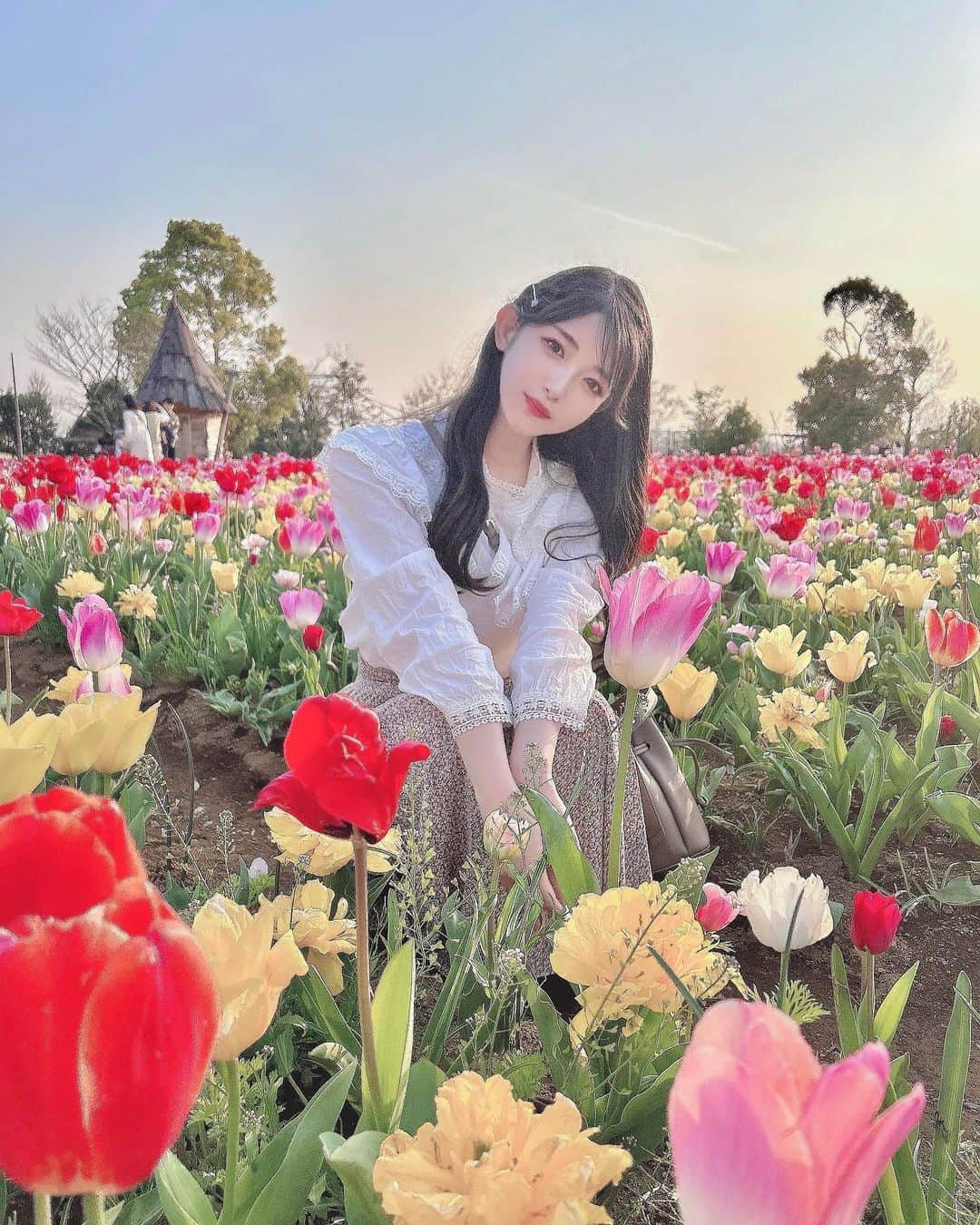 れみぱんのインスタグラム：「金曜日はハッピーな気持ち🌷 良い週末を🌷🫧」