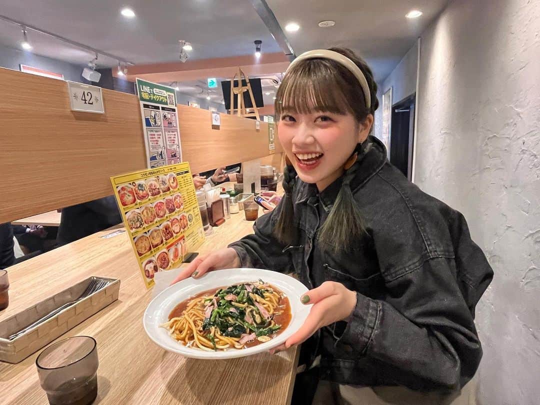 小林萌花のインスタグラム：「❤️❤️❤️  名古屋であんかけスパゲッティ食べたよ🍝  とっても美味しかった☺️  #小林萌花 #ほのぴ #あんかけスパゲッティ #あんかけスパ #ポパイ #名古屋名物 #初めて食べた」