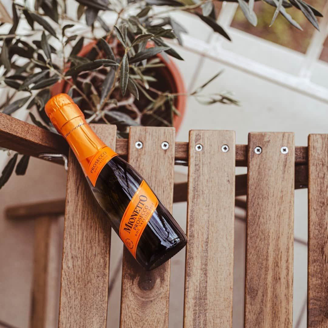 Mionetto Prosecco ČRのインスタグラム：「Mionetto, víc než jen Prosecco.🧡  #mionetto #mionettoprosecco #prosecco #iloveprosecco #proseccolovers」