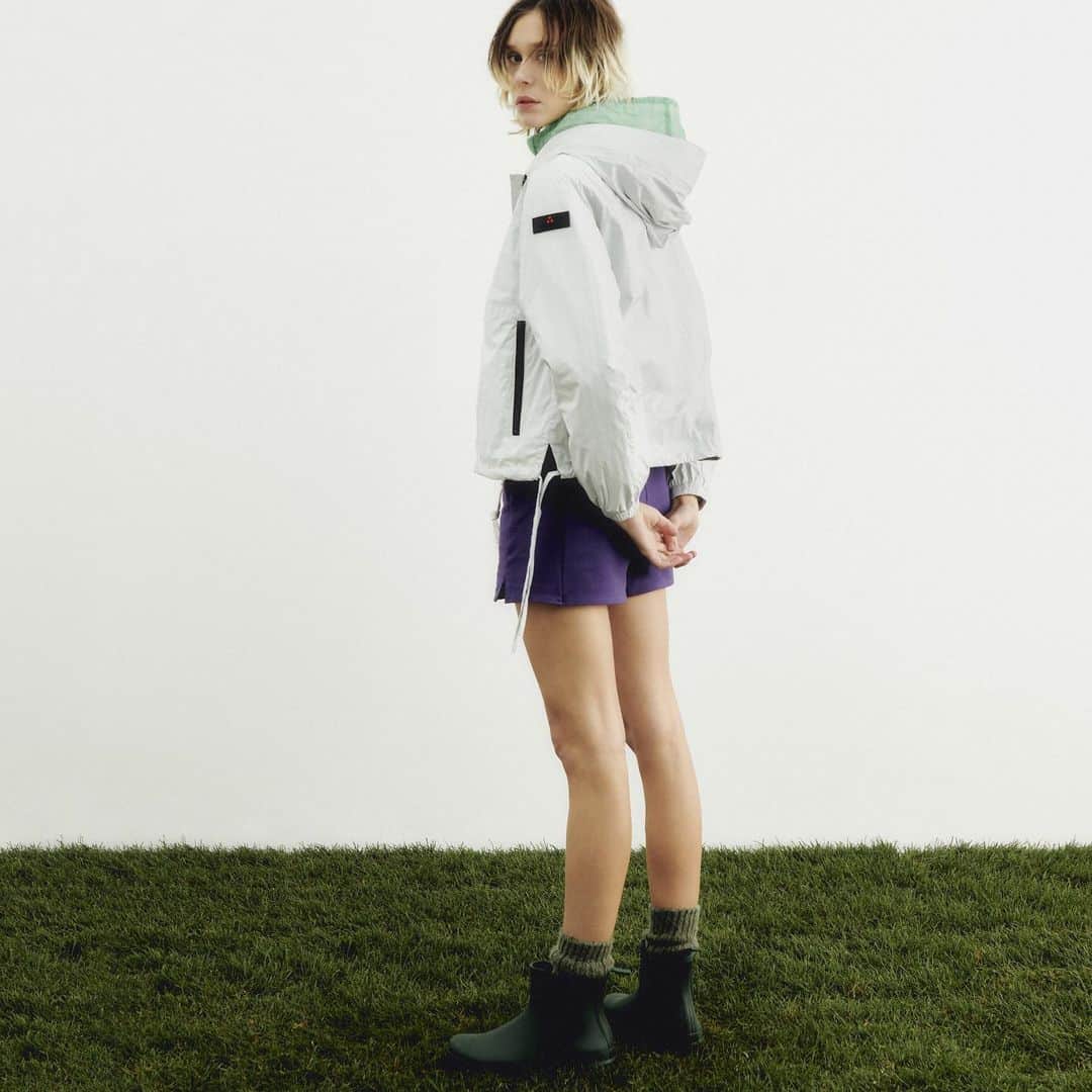 のインスタグラム：「Stand up for your style! #EverydayChallenge #PeutereyAttitude #Peuterey #SS23」