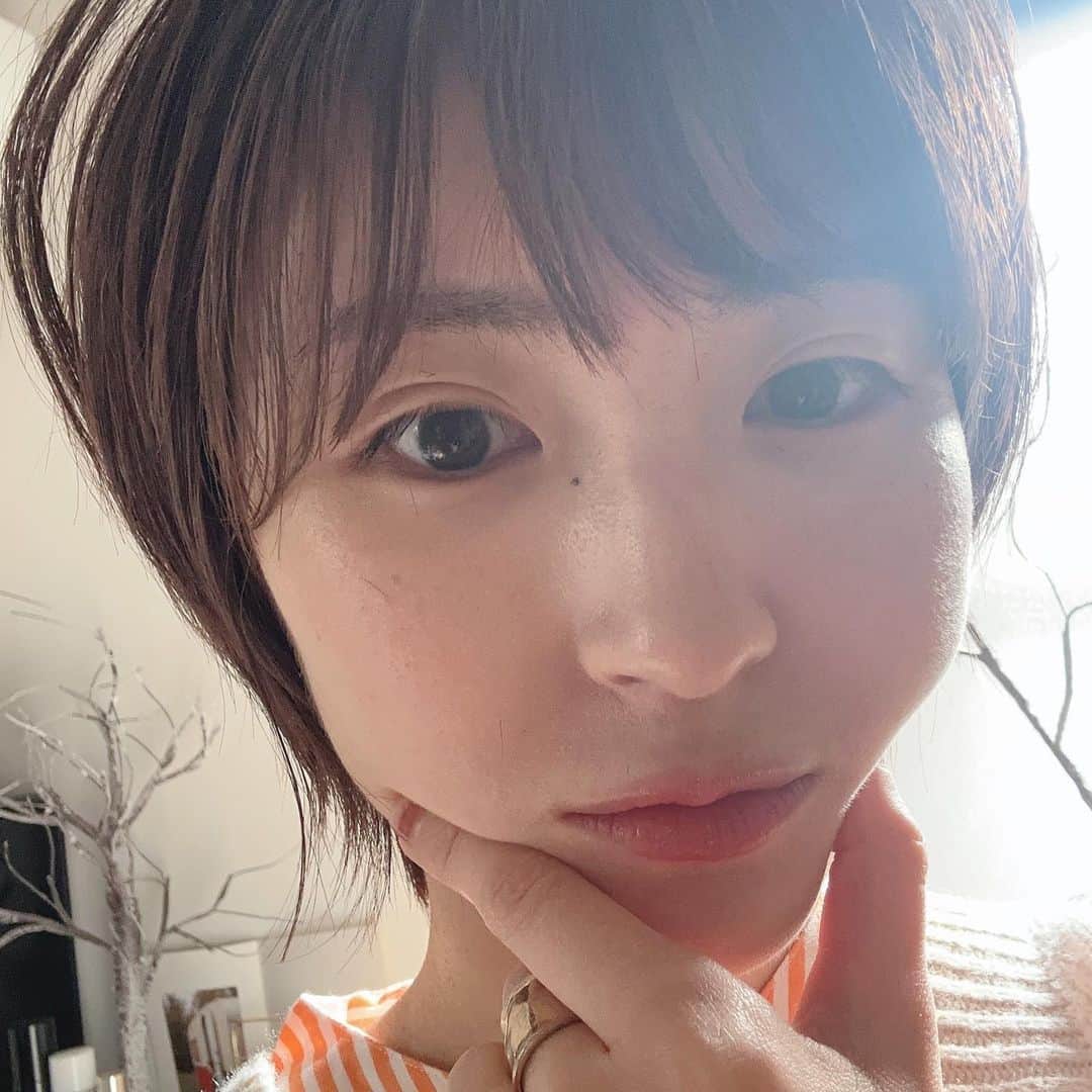 井上小百合さんのインスタグラム写真 - (井上小百合Instagram)「髪結構切りました ✄ ´- (今更だけど)  ふわっとさせてるのがお気に入りです」4月14日 22時05分 - sayuri_inoue.official