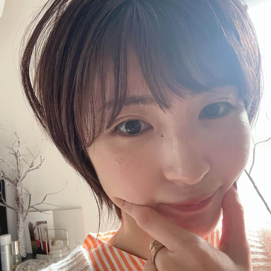 井上小百合さんのインスタグラム写真 - (井上小百合Instagram)「髪結構切りました ✄ ´- (今更だけど)  ふわっとさせてるのがお気に入りです」4月14日 22時05分 - sayuri_inoue.official