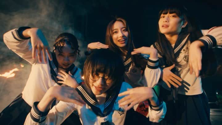 KANONのインスタグラム：「｢Suki Lie｣ Music Video公開！🔥」