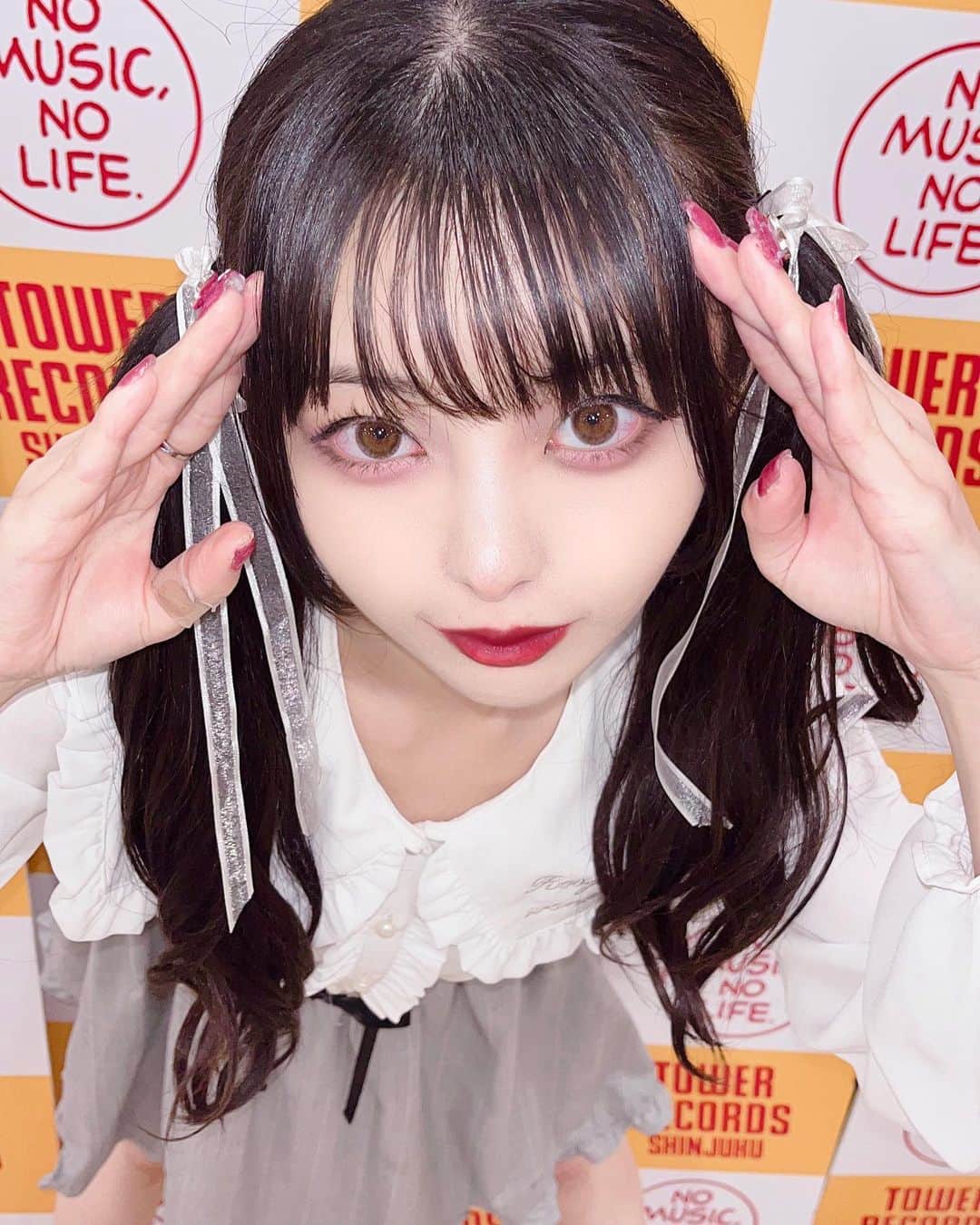 のインスタグラム：「#地雷系女子 🥺🔪  #地雷 #地雷メイク #地雷女 #地雷系 #地雷女子 #地雷コーデ #地雷系ファッション #いとしなもん #アイドル」