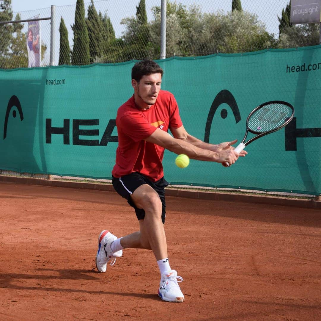 パブロ・カレーニョ・ブスタさんのインスタグラム写真 - (パブロ・カレーニョ・ブスタInstagram)「Nothing feels better than home🏡🎾  @pablo_carreno_ is back on clay court and at the same time recovering step by step!🛠️  Vamos Pablo!💪🏻   #equelitefamily #tennisacademy #claycourt」4月14日 23時05分 - pablo_carreno_