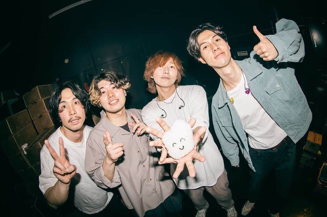 Daishiさんのインスタグラム写真 - (DaishiInstagram)「PART OF YOUR HEART TOUR 2023 なんばHatch  最高の盛り上がりでした、ありがとう  遂に大阪まで来てしまった、あっという間や〜〜  後半戦も頑張ります最後までよろしく✊  Photo by @yusuke_mphoto   #theshesgone  #シズゴ」4月14日 23時15分 - dyson_statham