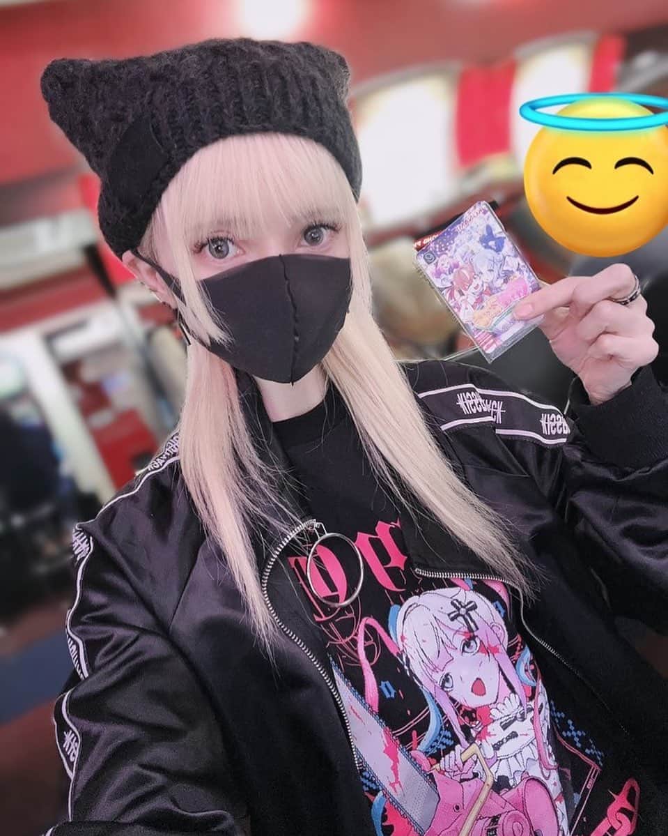 赤木クロのインスタグラム：「麻雀ファイトガール　よろしくお願いします  #japanesegirl #日本  #일본여자 #코스프레 #그라비아 #角色扮演遊戲　#jfashion #harajukustyle #blackcode #原宿ファッション #punkgirl #ゲーセン」