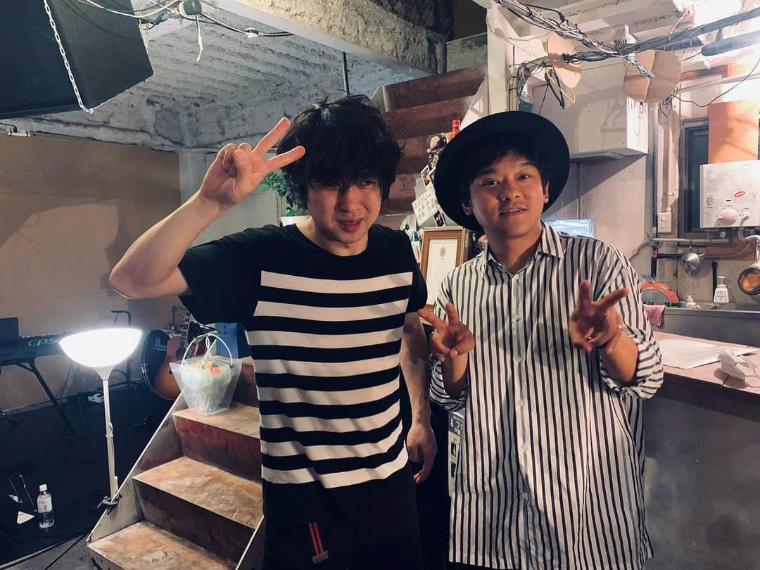 小田和奏のインスタグラム：「今夜は豪徳寺leaf roomにて町田直隆×小田和奏ツーマンライブお届けしました。  初お披露目の新曲をこのタイミングでやれてとっても良かったです。そしてマッチーのライブや言葉にグッときまくりな時間でした。たくさんの勇気も貰えた夜。  ありがとうございました！」