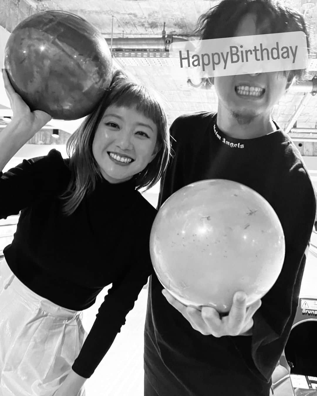伊藤千晃のインスタグラム：「今日は、私の大切な人のお誕生日会でした。 ⁡ 私に新しく音楽を教えてくれた人。 ⁡ "ちあさんの好きな音楽をやろう"って、 言ってくれた人。 ⁡ 正直、気持ちだけでやってくれた人。 ⁡ 感謝でしかない。 ⁡ 本当におめでとう。 ⁡ 出会ってくれてありがとう！ ⁡ これからも、あなたにたくさんの幸せが訪れるよう、  私は願っています⭐︎ @ryoleftymiyata   Chiaki」