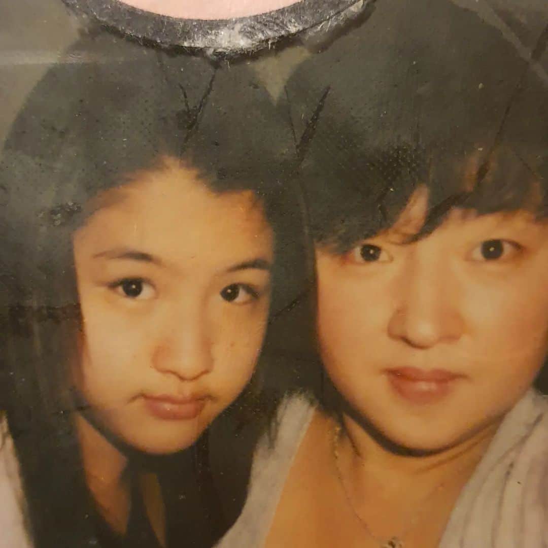 キム・キボムのインスタグラム：「Mom&Sis」
