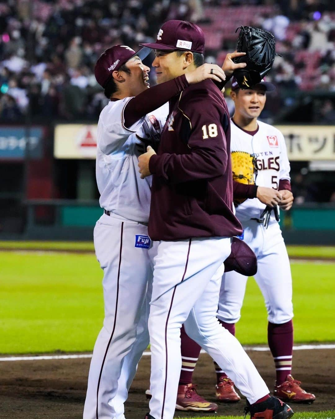 田中将大さんのインスタグラム写真 - (田中将大Instagram)「今シーズン2勝目✌️⚾️✨ #安田のあのヒーローインタビューあかんでしょう笑」4月15日 0時15分 - masahiro_tanaka.official