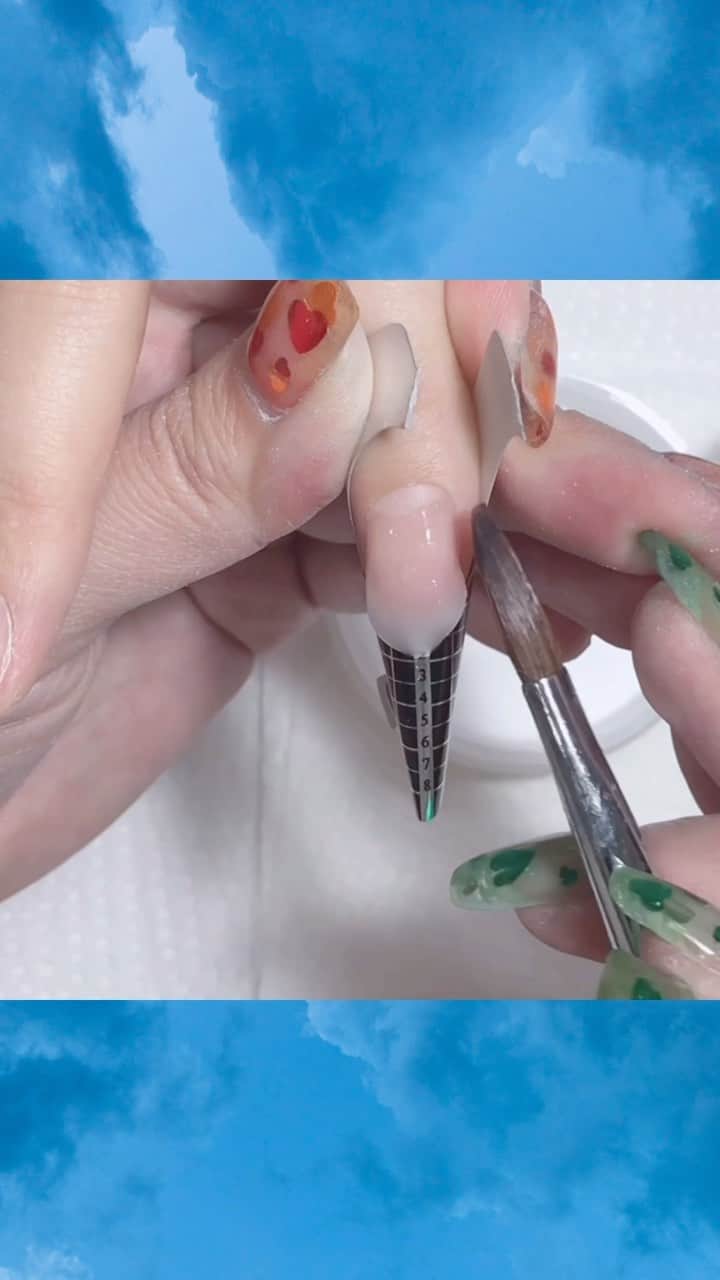 なかやまちえこのインスタグラム：「ワンボールスカルプチュア💅⠀ ⠀ #youtube でゆっくり観れます❕⠀ アクリルスカルプのリペア【サロンワーク】 https://youtu.be/ry6oQgdQNSo⠀ ⠀ #nail #nails #nailart #ネイル #美甲 #ネイルアート  #japanesenailart #manucure #japanesenails #manicurist #gelnails #أظافر #네일아트 #미용  #เพ้นท์เล็บ #artedeuñas #เพ้นท์เล็บเจล #ジェルネイルデザイン #ネイルデザイン #nagelkunst #ワンボールスカルプ #スカルプネイル #acrylicnails ⠀ 代官山のシェアネイルサロン @aby_sharenail ではアクリルの使用可能です。⠀ オプションでお貸出もございます。」