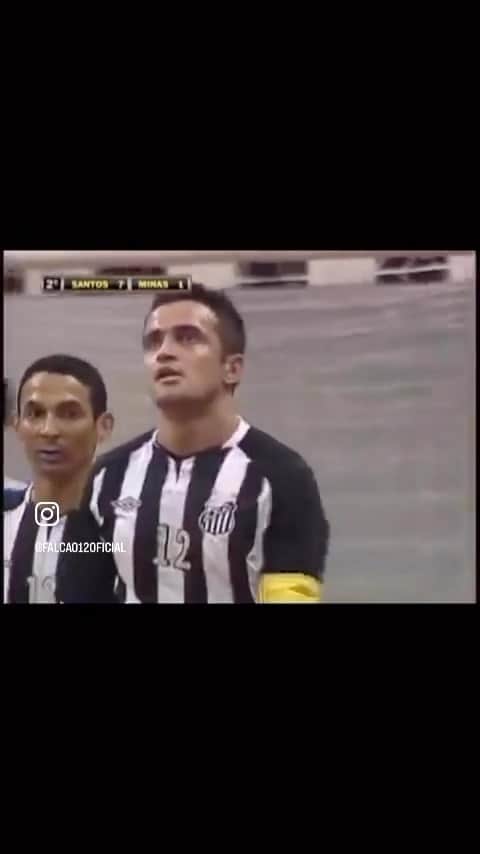 アレッサンドロ・ローザ・ヴィエイラのインスタグラム：「Parabéns @santosfc pelos seus 111 anos de sua linda história 👑👑👑  Que honra ter feito parte disso!   #Orgulhoquenemtodospodemter 🐳」