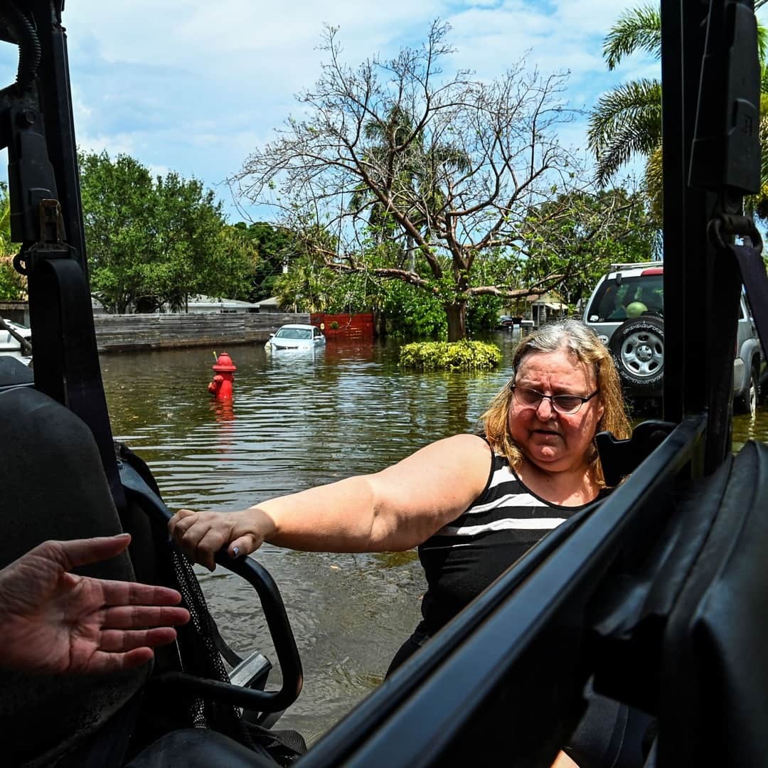 TIME Magazineさんのインスタグラム写真 - (TIME MagazineInstagram)「Floridians may be used to rain, but no one alive had seen the likes of the storm that swept Fort Lauderdale on April 13.   The deluge brought 25.91 inches of rain to Fort Lauderdale within a 24-hour period—which, if confirmed, would clear the state’s previous record of 23.28 inches set in Key West in 1980, according to AccuWeather.   The city deployed vacuum trucks and crews to clear storm drains, but the official Twitter account warned that there was simply too much water to clear the roads and the community would need to wait for water to drain naturally.   As of Friday the water had started to dissipate, though city officials noted that a substantial portion of the community was still flooded as of Friday afternoon.  Here are some of the most striking images from the rainstorm’s aftermath. Find more at the link in our bio.   Photographs by Chandan Khanna (@khannachandan)—@afpphoto/@gettyimages (1, 3); Joe Raedle (@jraedle)—Getty Images (2, 5); David Santiago—@miamiherald/@apnews」4月15日 6時09分 - time