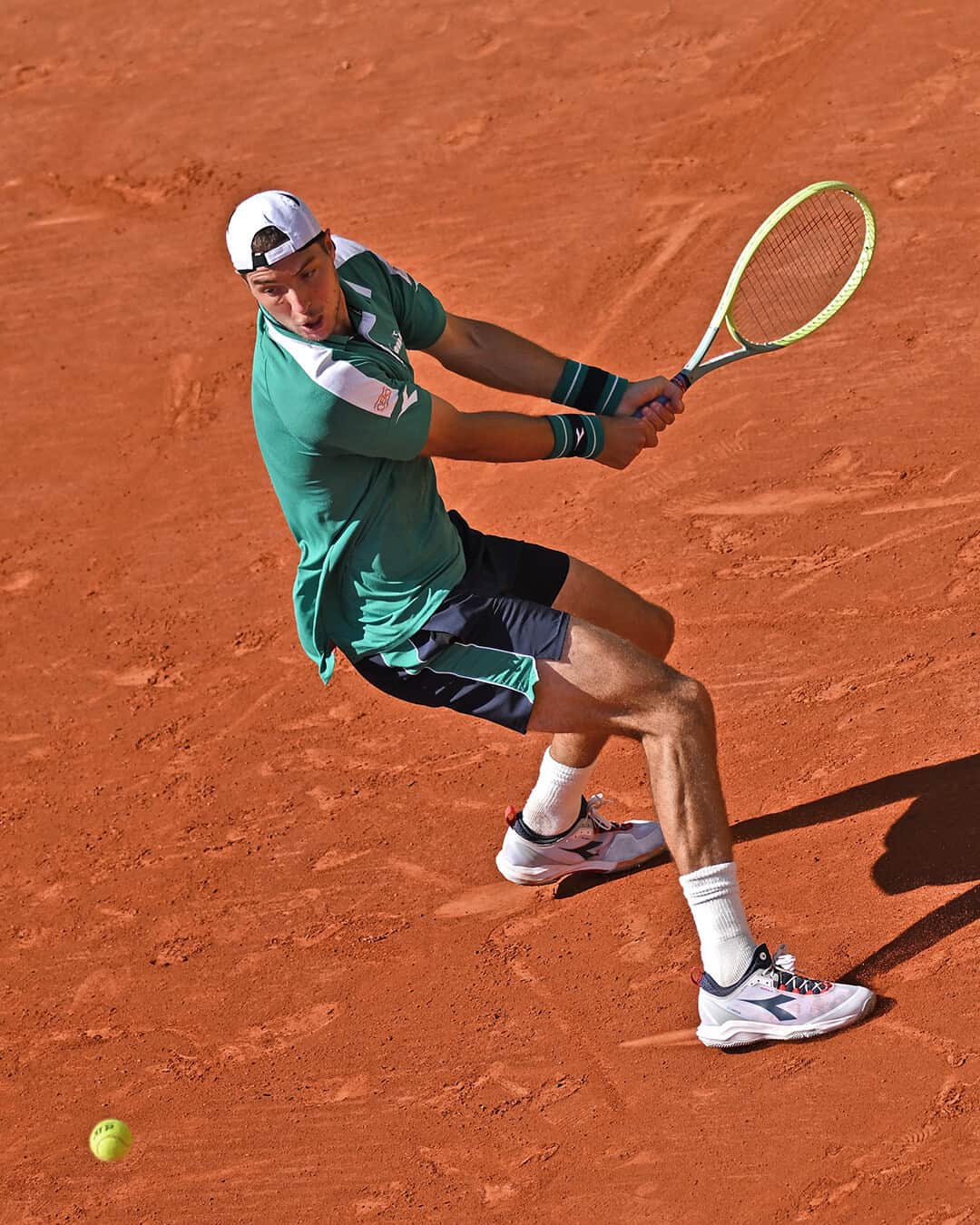 ディアドラのインスタグラム：「Congratulations to @jl_struff for his performance in Montecarlo! We're excited to see what he'll bring to the upcoming clay season.   #diadora #diadoratennis」
