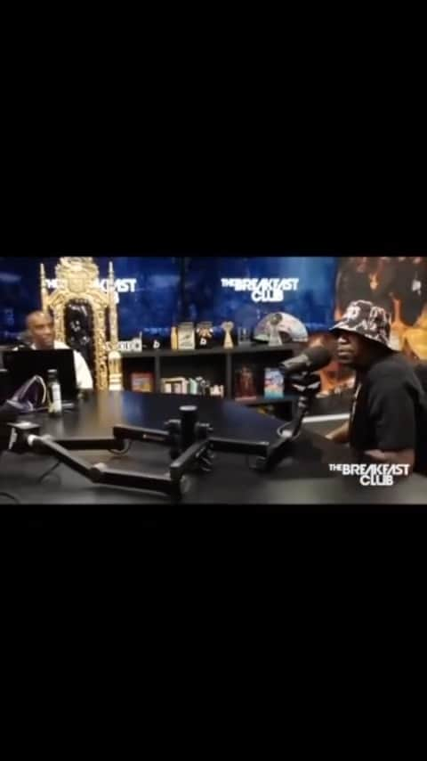 トニー・イエイヨーのインスタグラム：「📺 ON YOUTUBE NOW ‼️  Go check out my full interview from the @Breakfastclubam with @Cthagod & @DjEnvy ...Appreciate the support from these guys 🤞🏼SOUTHSIDE @power1051   WWW.PASSPORTBOYZ.COM   #PassportBoyz #WTTC #SonyHall #TonyYayo #TheLoyalMixtape #TheBreakfastClub」