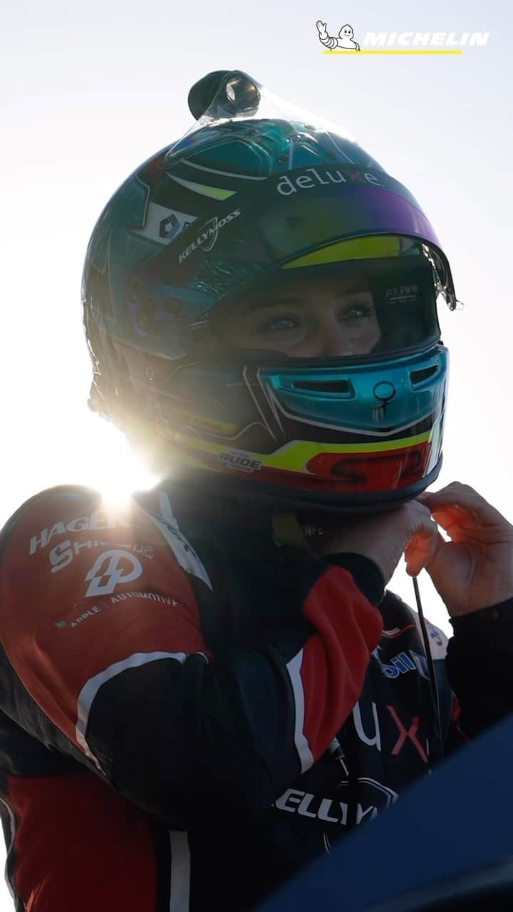 ミシュランのインスタグラム：「Making her mark on MICHELIN® tires. Sabré Cook is the first recipient of the #Porsche Deluxe Female Driver Development Program scholarship and the first woman to race in Porsche Carrera Cup North America!  #MichelinMotorsport #Michelin #Motorsport #Racing #CarreraCupNA」