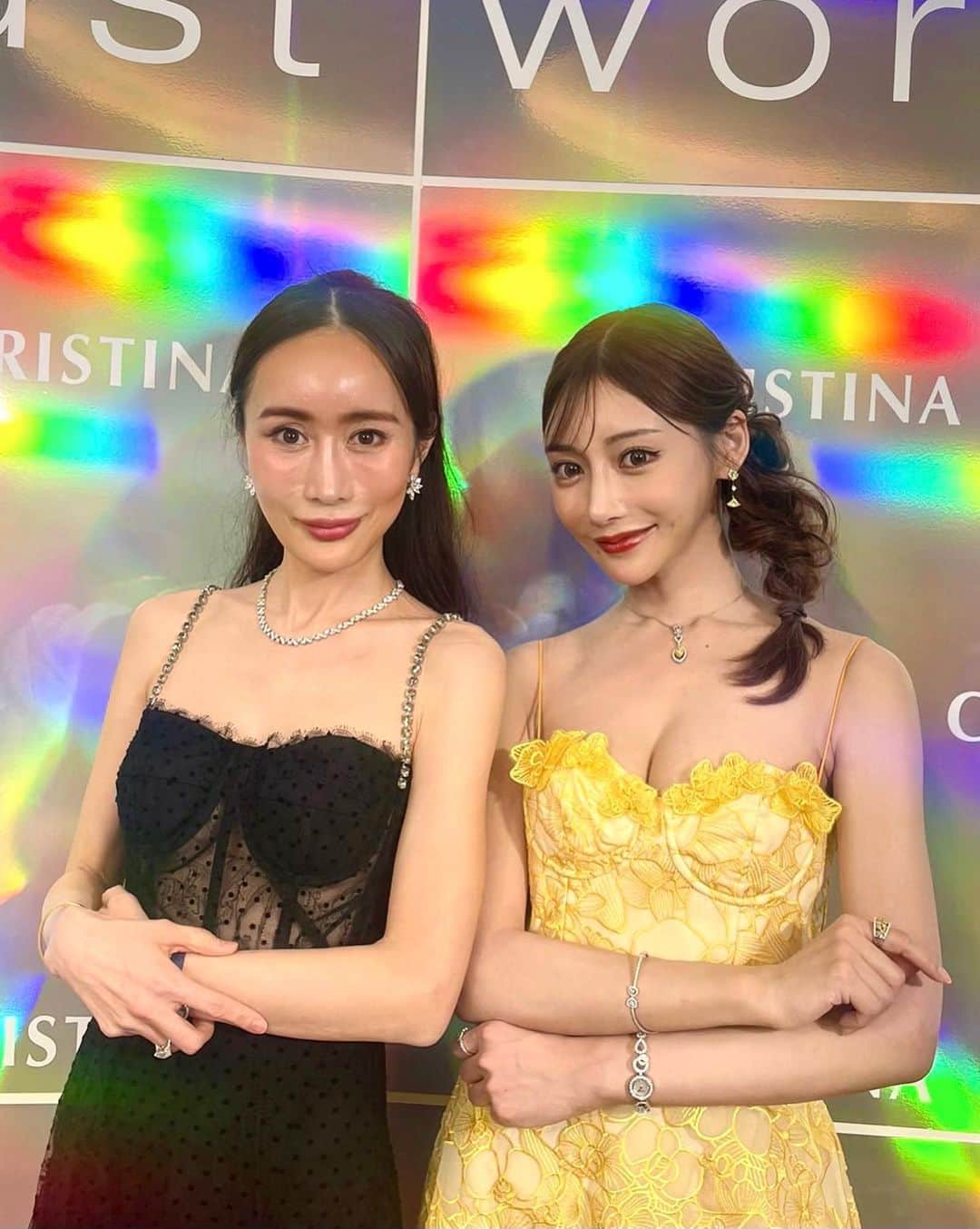 明日花キララのインスタグラム：「パーティーにお邪魔しました👸🏻  @christinajapan  #黄いたん🏵️」