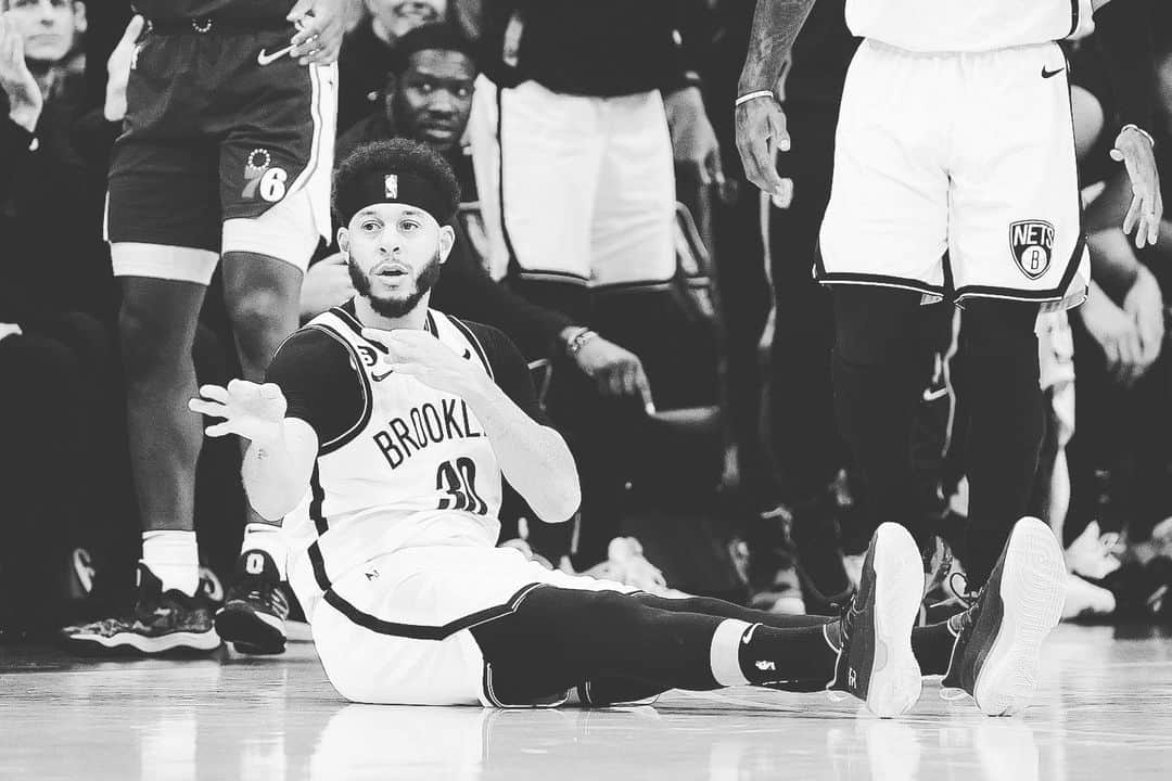 セス・カリーさんのインスタグラム写真 - (セス・カリーInstagram)「Another 82 in the books.. Now it’s the best time of the year! 🏀 #Playoffs」4月15日 2時26分 - sdotcurry