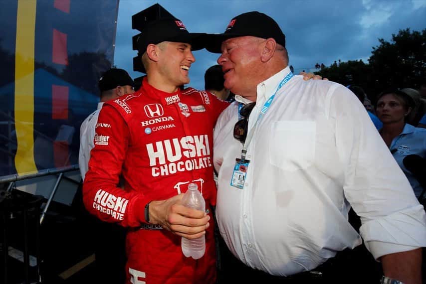 マーカス・エリクソンさんのインスタグラム写真 - (マーカス・エリクソンInstagram)「50th @indycar start with @chipganassiracing this weekend at @gplongbeach ! Let’s celebrate it with a 🏆 on Sunday! Thankful for the opportunity to race for one of the best teams in the sport 🙏🏻 #ME8 #INDYCAR   @huski_chocolate  @chipganassiracing  @hondaracing_hpd」4月15日 2時19分 - ericsson_marcus