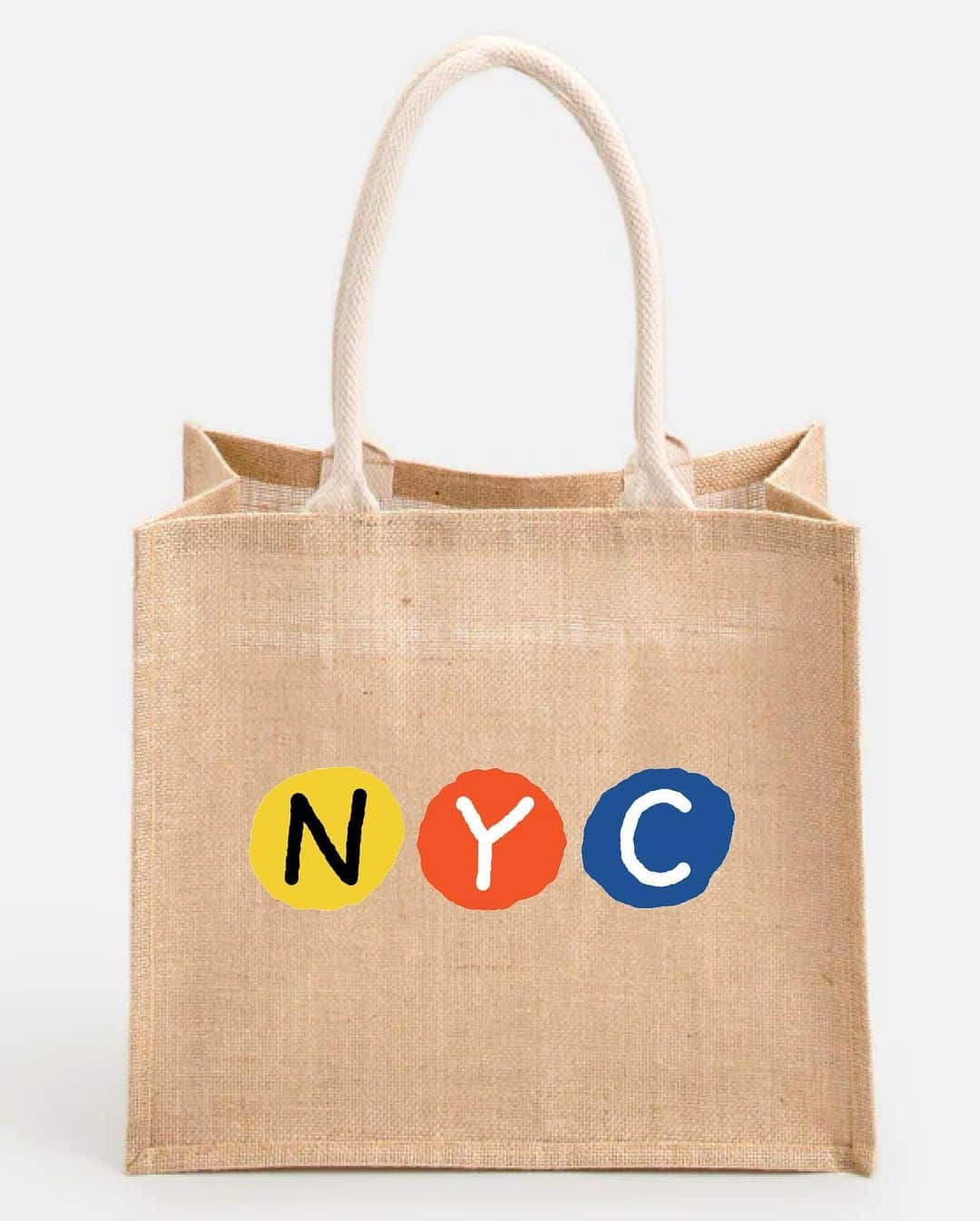 Jason G. Sturgillさんのインスタグラム写真 - (Jason G. SturgillInstagram)「So excited to share this project. MUJI asked me to create some illustrations for their NYC flagship store with a city theme to be applied to their jute tote bags. Available now, tell your NYC friends to go pick one up! :)  Which design is your fave?  Thanks to @subinie94 for the store pics! . . . . . . . . . . #muji #nyc #illustration」4月15日 2時38分 - jgspdx