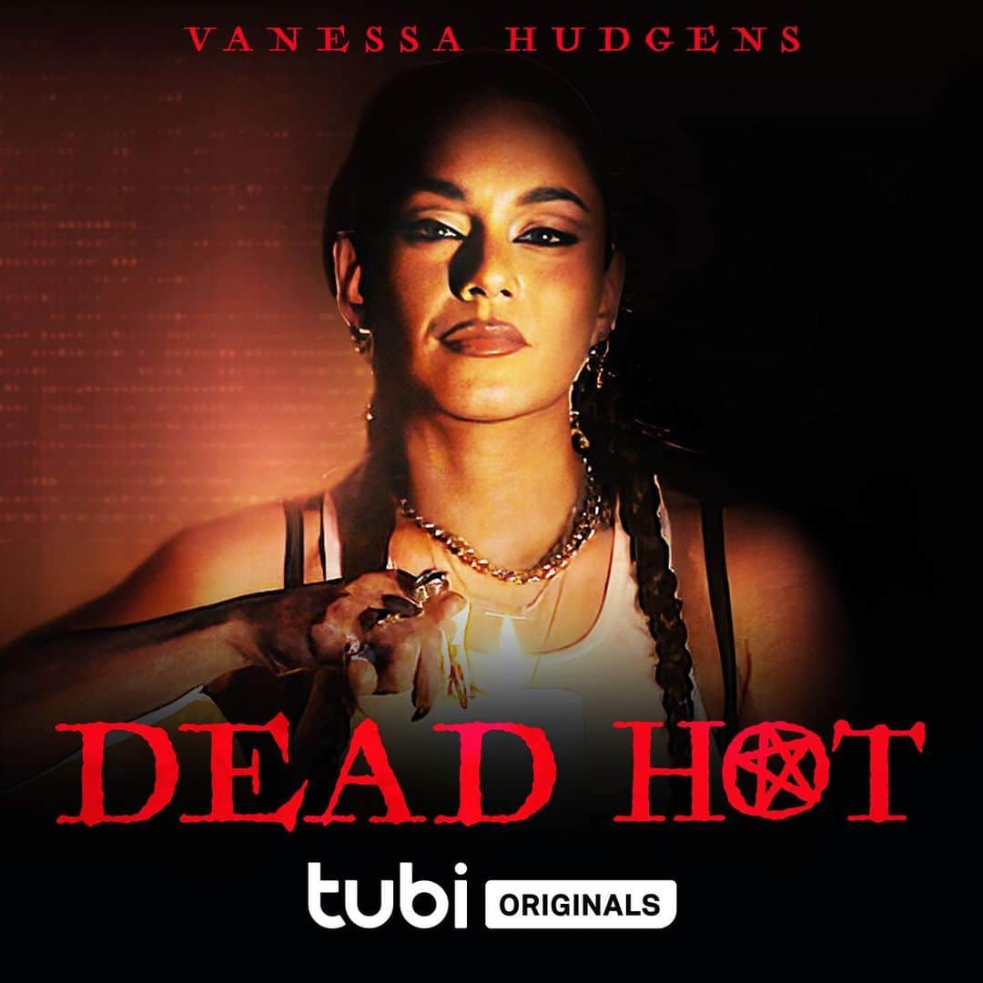 ヴァネッサ・ハジェンズさんのインスタグラム写真 - (ヴァネッサ・ハジェンズInstagram)「IT’S FINALLY HERE! Stream #DeadHot on @Tubi right now. 🔮」4月15日 3時30分 - vanessahudgens